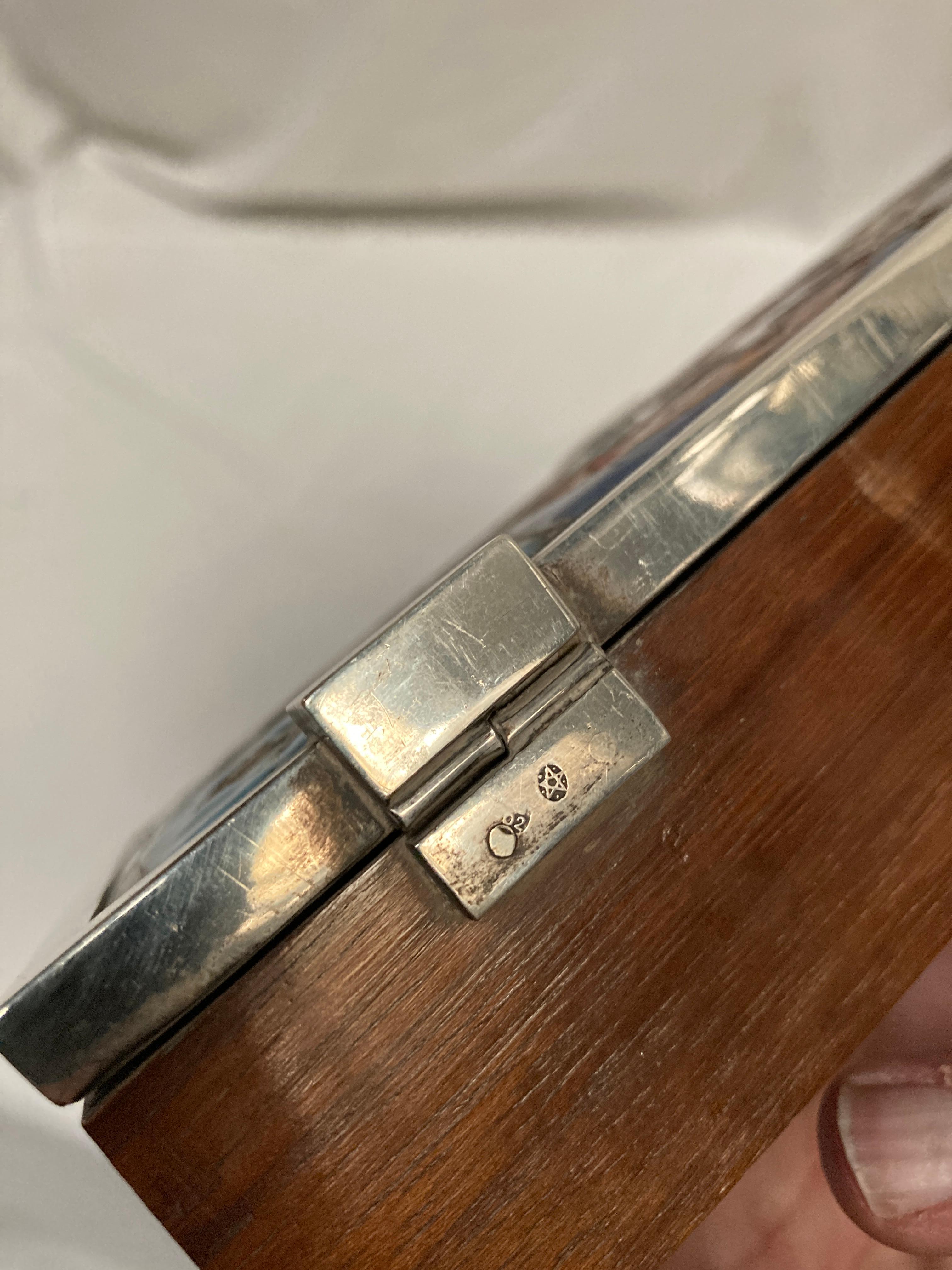 Scatola in argento smaltato e legno degli anni '60 in vendita 1