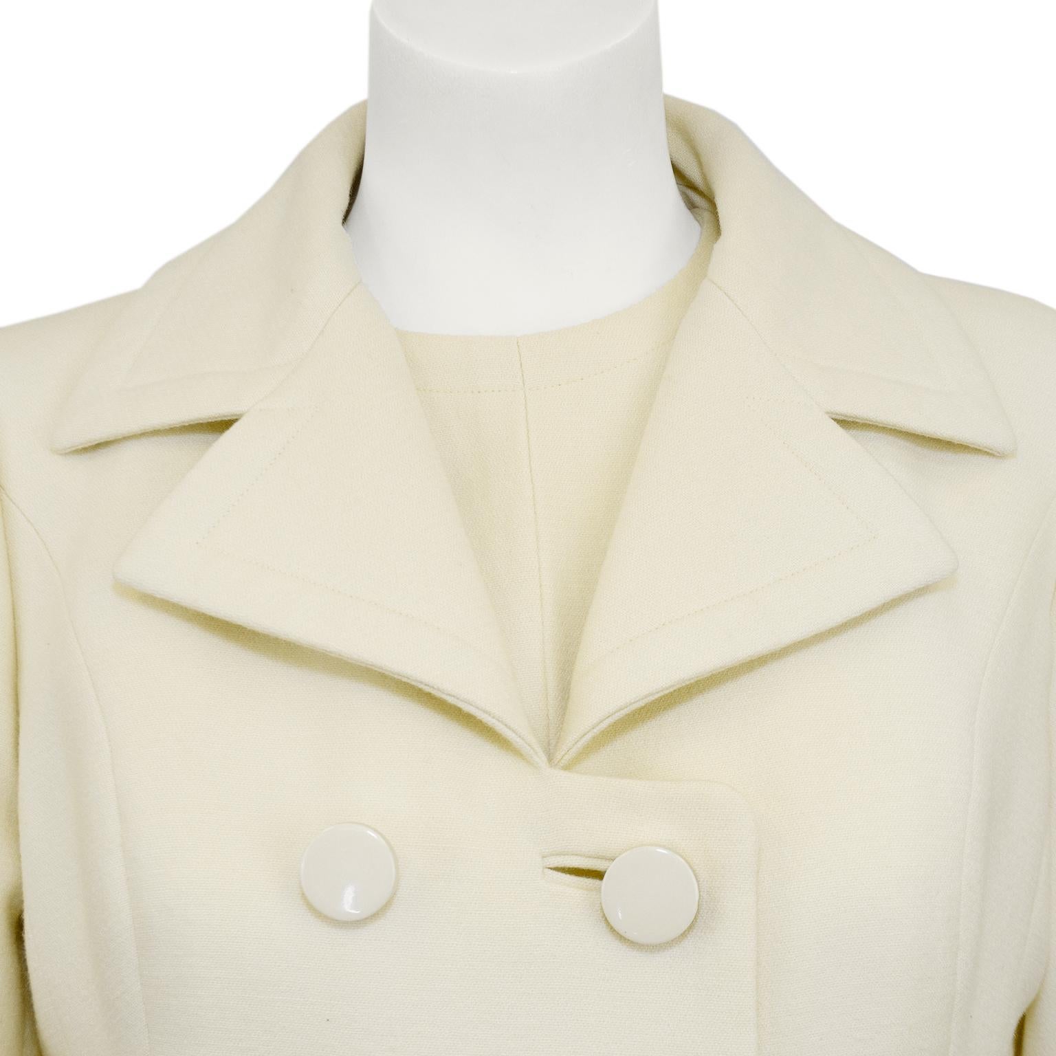 1960s Sylvia Mills Cream Coat and Dress Ensemble  In Good Condition For Sale In Toronto, Ontario