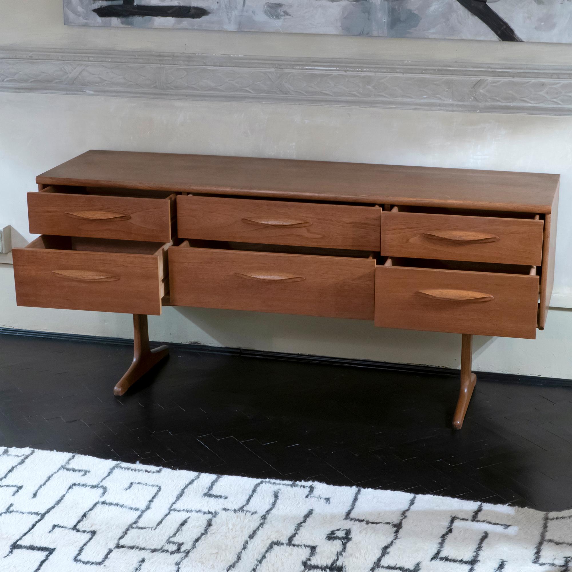 1960s English Teak Chest of Drawers by Austin Suite Ltd For Sale 1