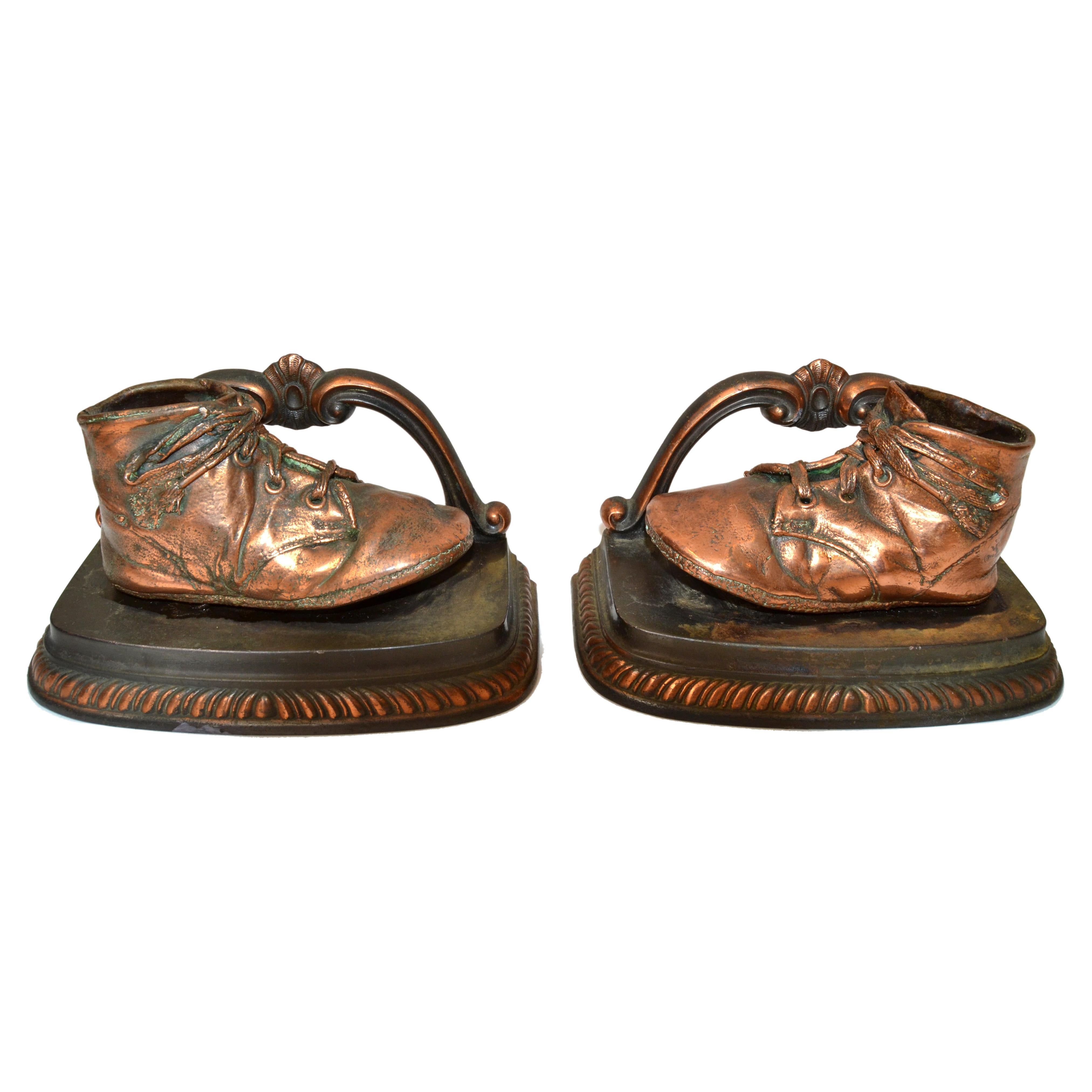 1960s English Traditional Bronze & Copper Baby Shoes Bookends Nursery Décor Pair