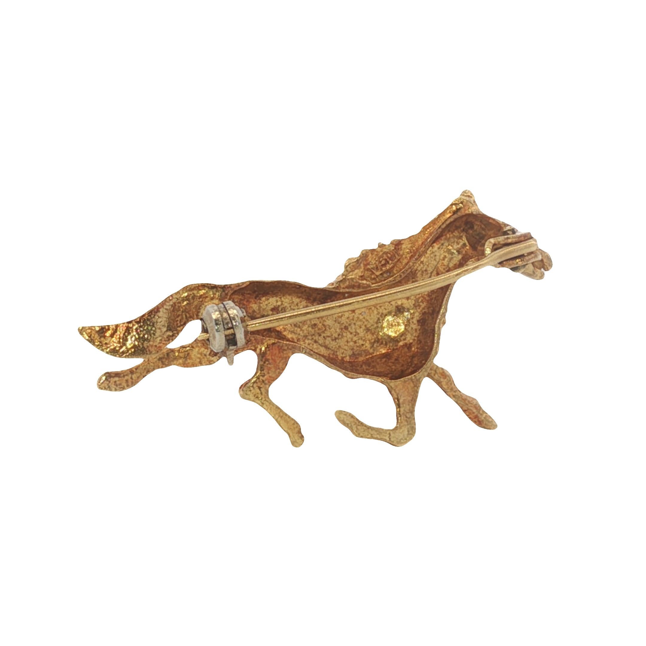 Spilla a forma di cavallo equestre degli anni '60 in oro giallo 18 carati In condizioni ottime in vendita a Hicksville, NY
