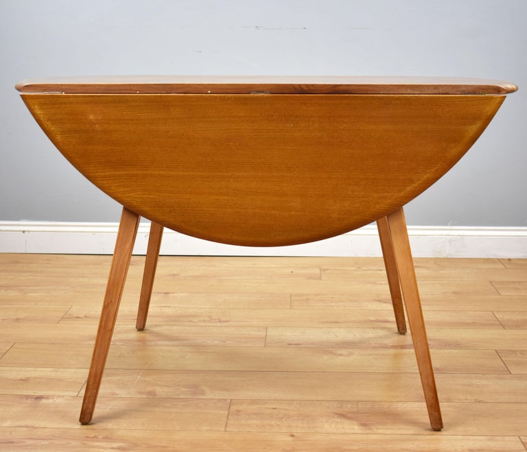 1960s Ercol Elm Table and Four Quaker Style Chairs at 1stDibs quaker table, quaker chairs