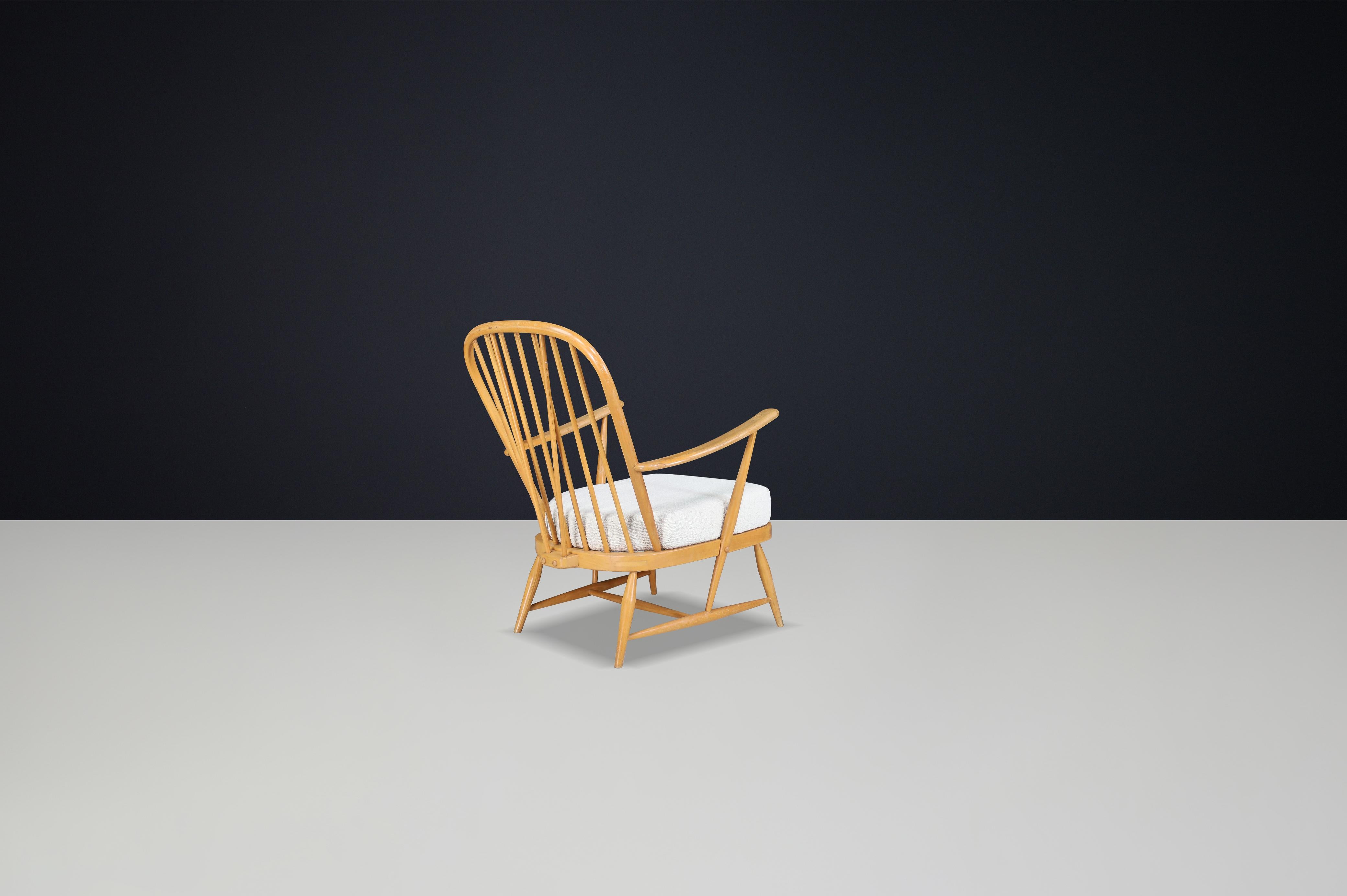 1960er Jahre Ercol Windsor Lounge Chair in Buche & Ulme blond mit New Bouclé-Stoff (Englisch) im Angebot