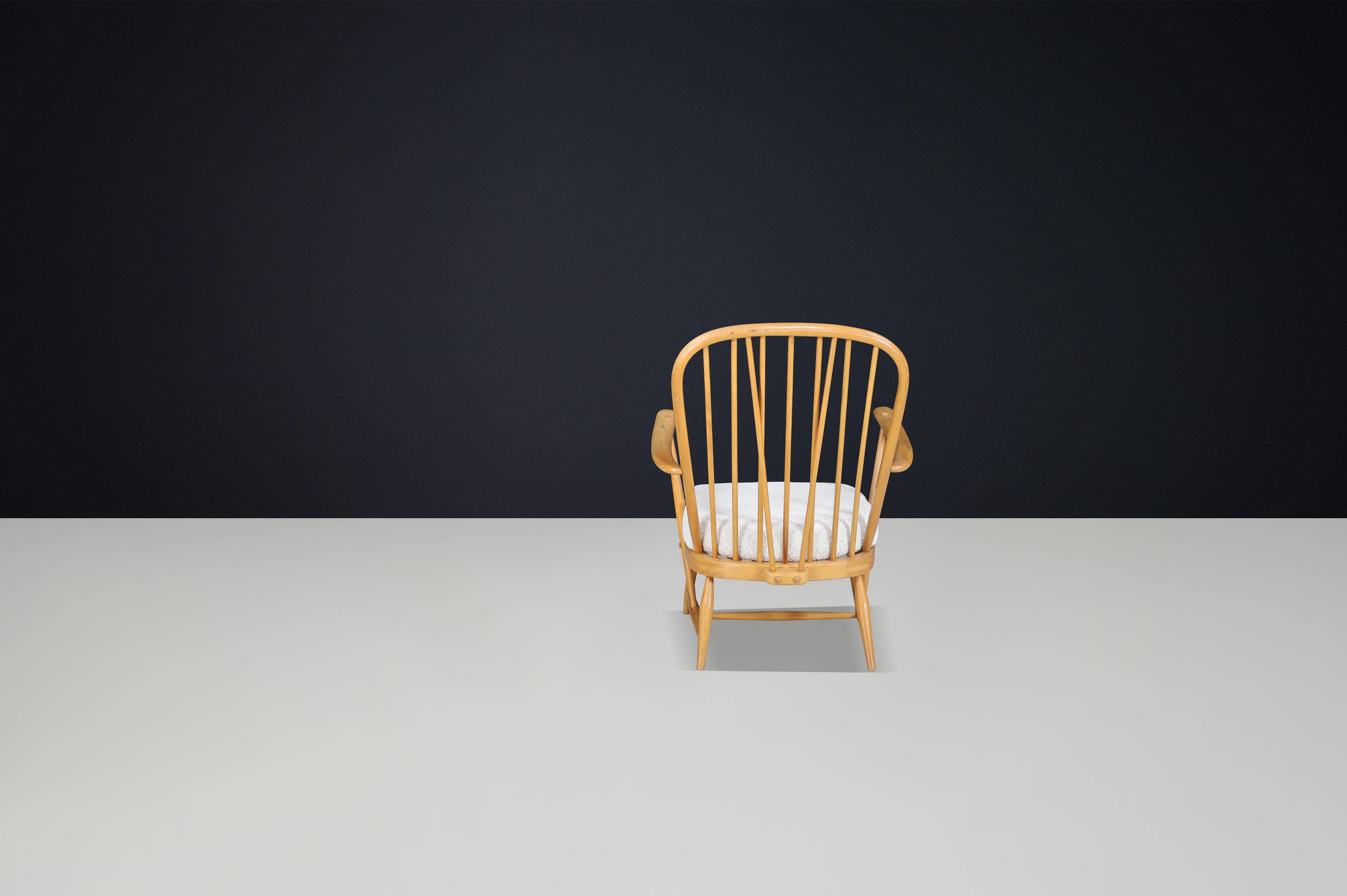 1960er Jahre Ercol Windsor Lounge Chair in Buche & Ulme blond mit New Bouclé-Stoff (Polster) im Angebot