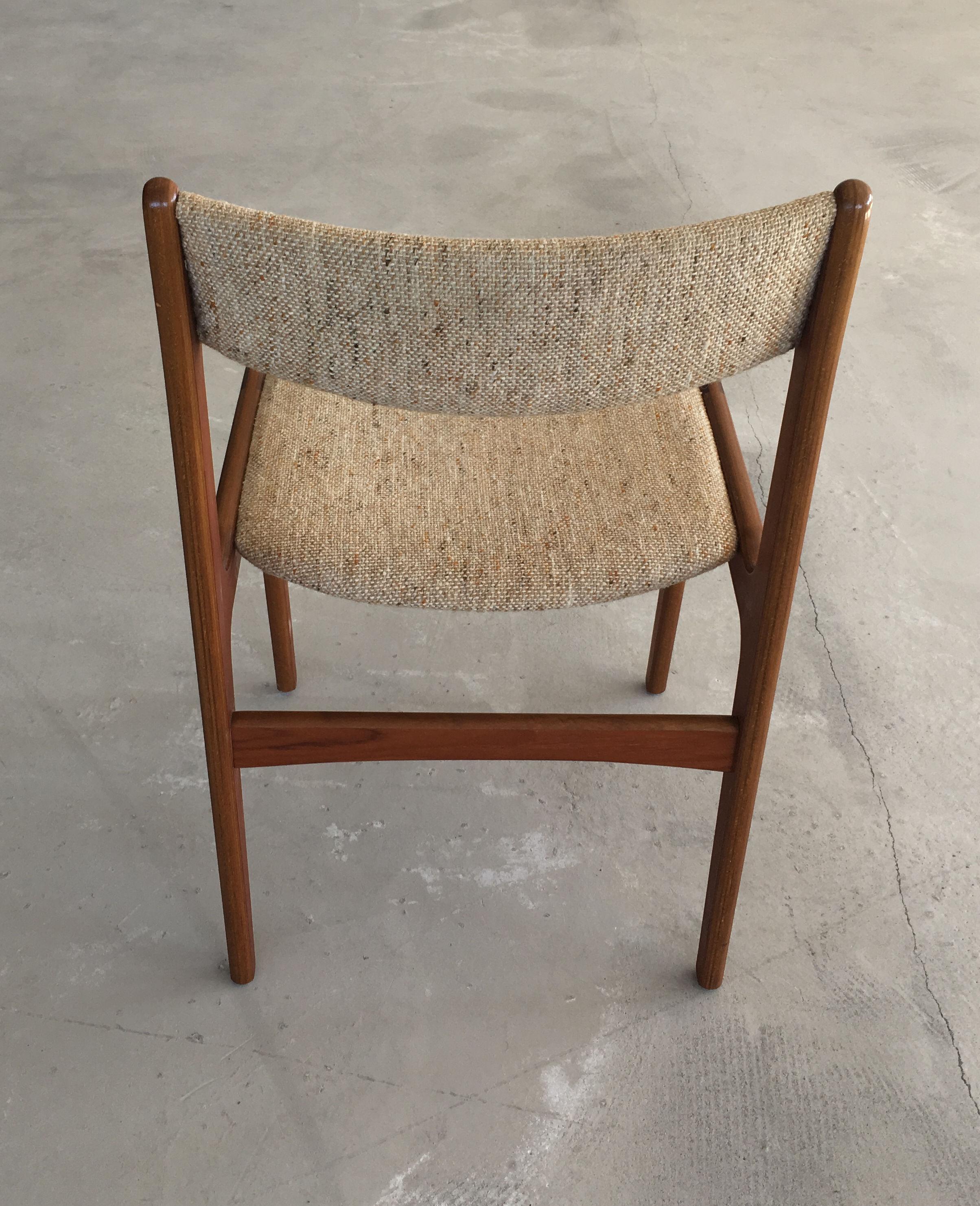 1960s Erik Buch Set of Six Danish Teak Dining Chairs Inc. Reupholstery Bon état - En vente à Knebel, DK