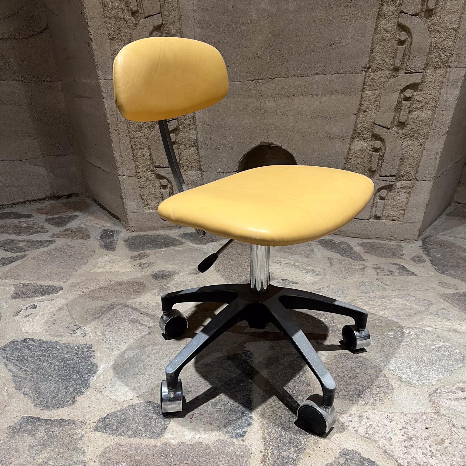 Mid-Century Modern 1960s EST Modern Office Leather Task Chair Grafton, WI For Sale