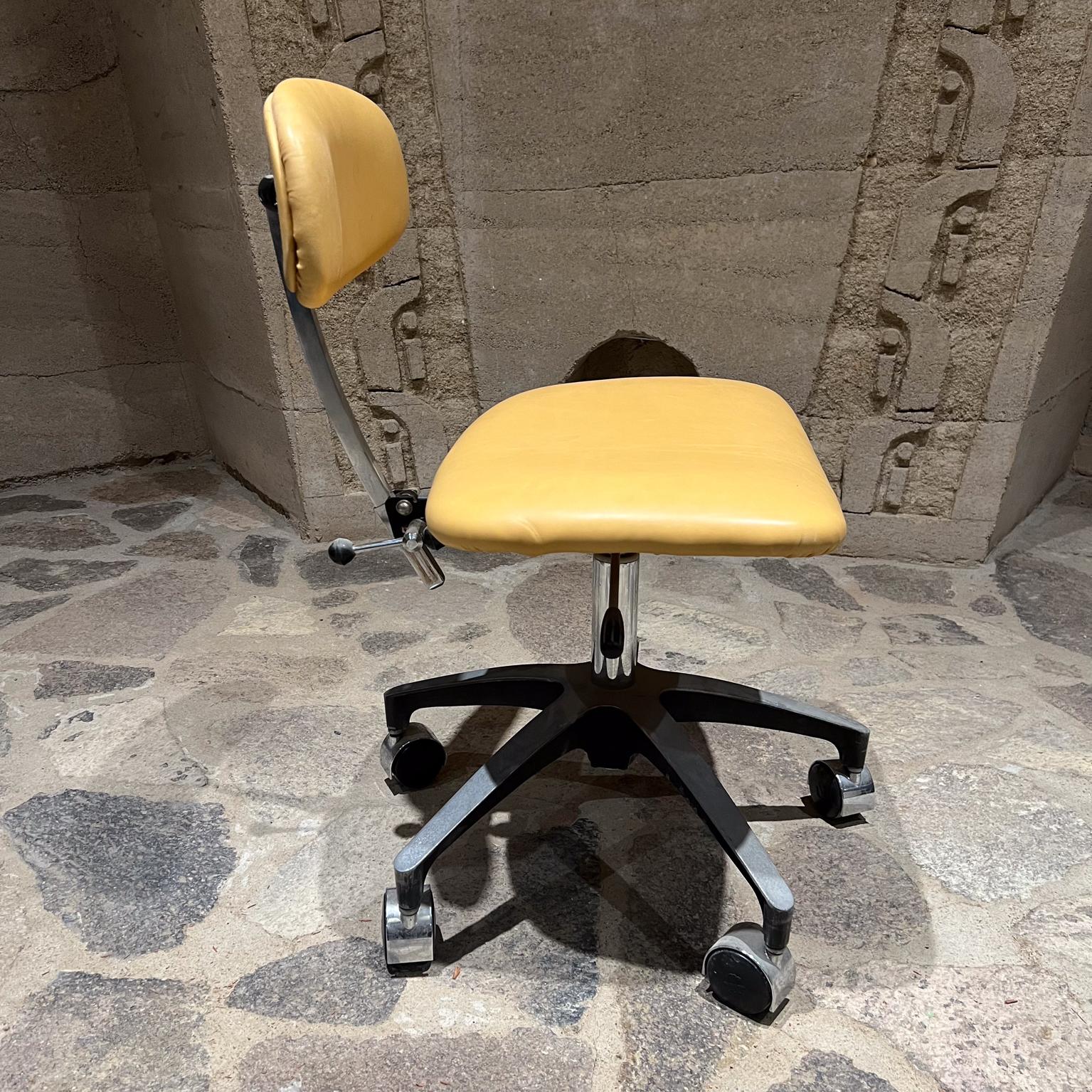 American 1960s EST Modern Office Leather Task Chair Grafton, WI For Sale