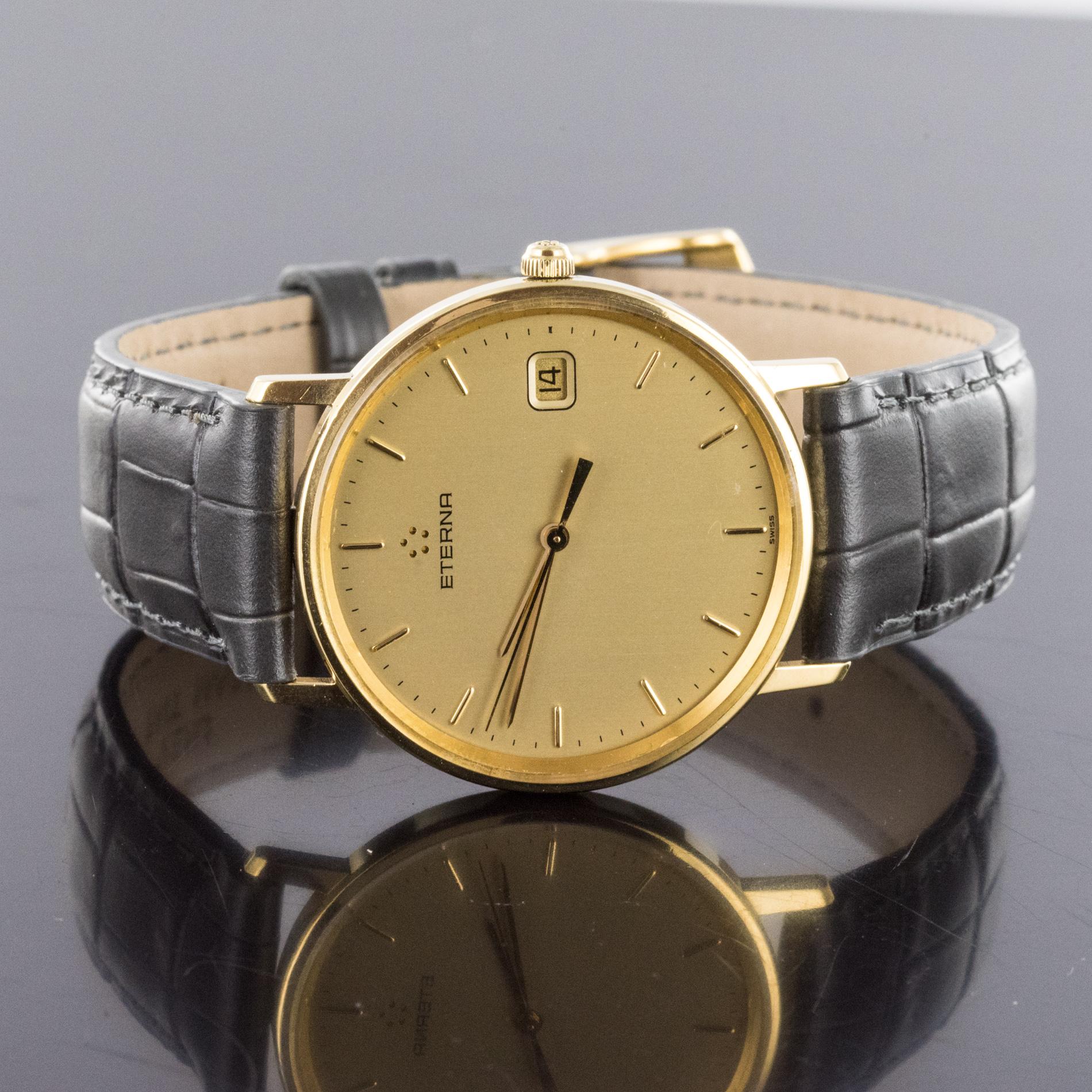 Retro 1960s Eterna 18 Karat Yellow Gold Leather Bracelet Men Wristwatch