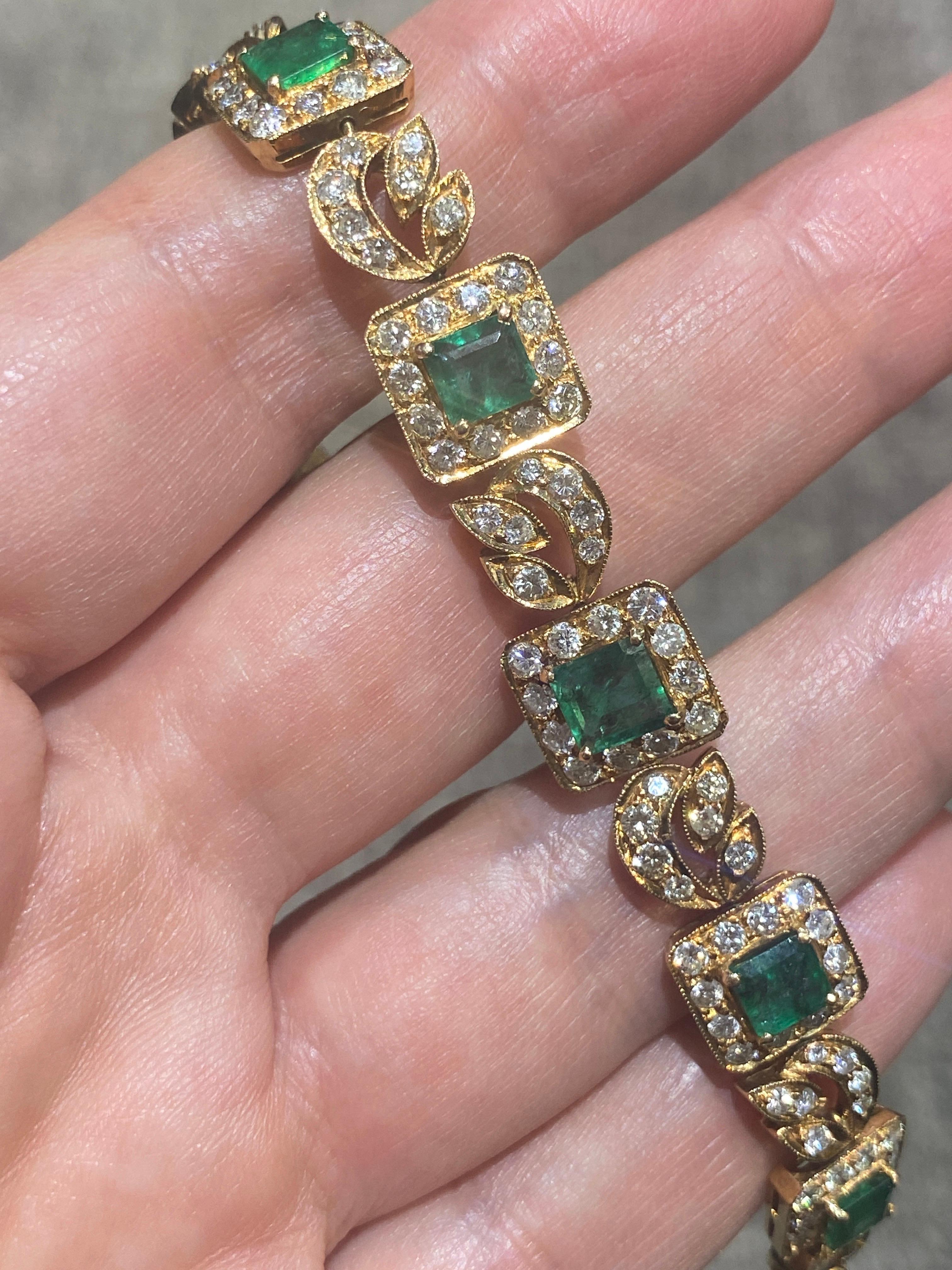 Asscher Cut 1960s European 18 carat gold, diamond and Colombian emerald bracelet For Sale