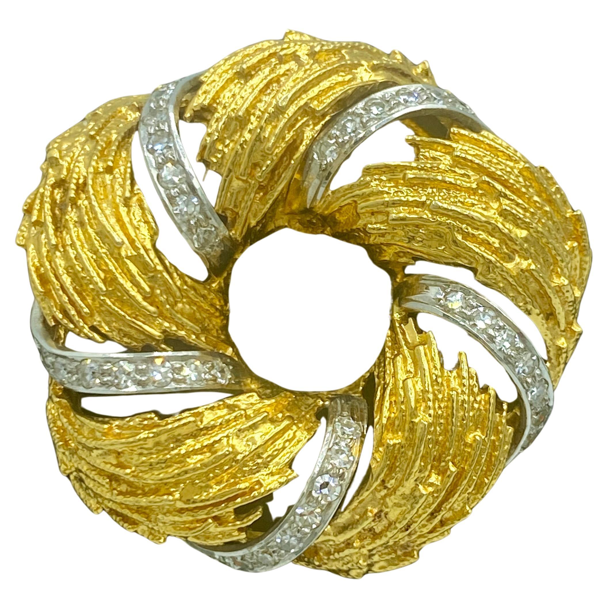1960s European 18k gold and diamond wreath brooch