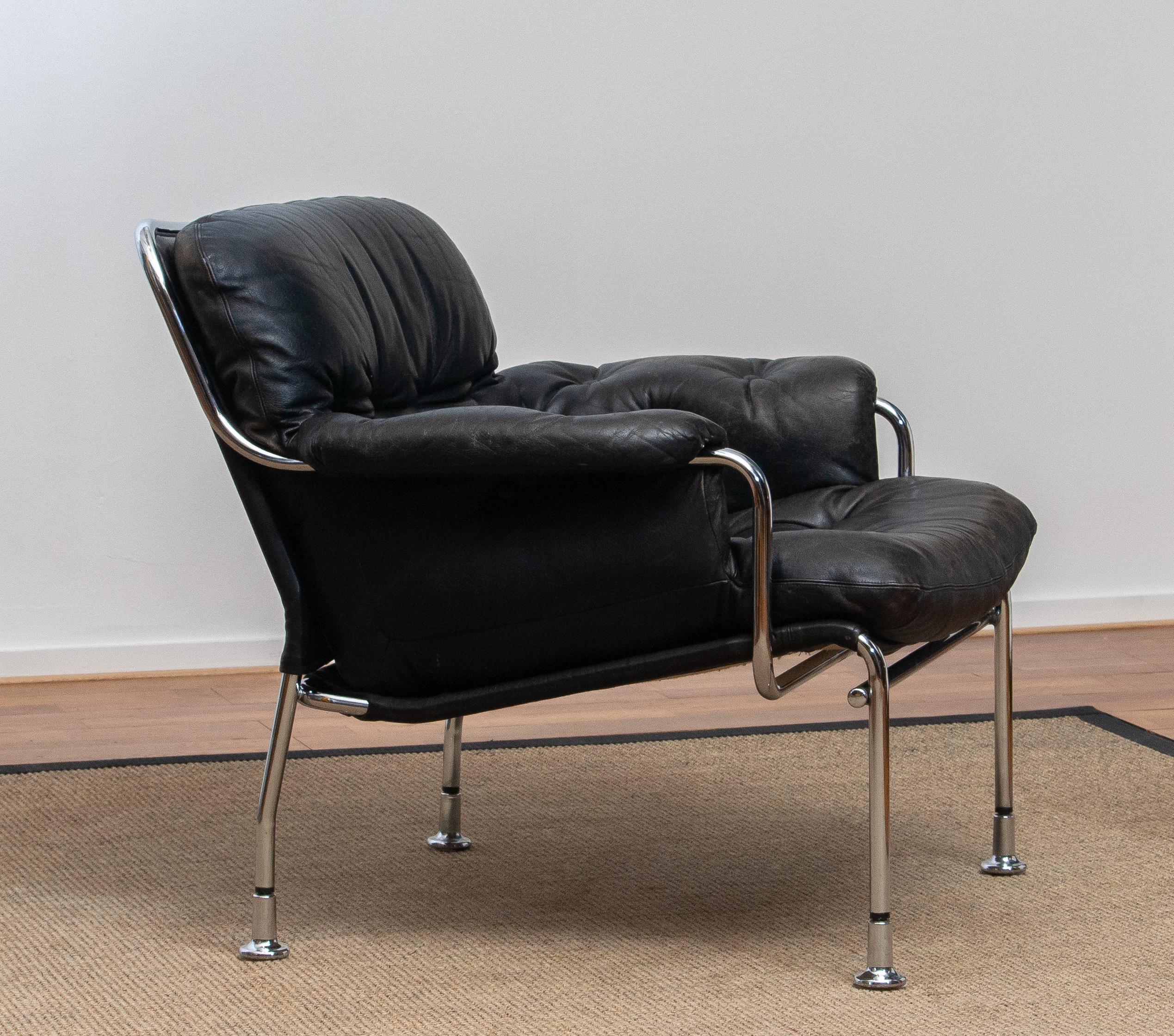 1960s, Eva Lounge Chairs in Chrome and Aged Black Leather by Lindlöfs Möbler 1 4