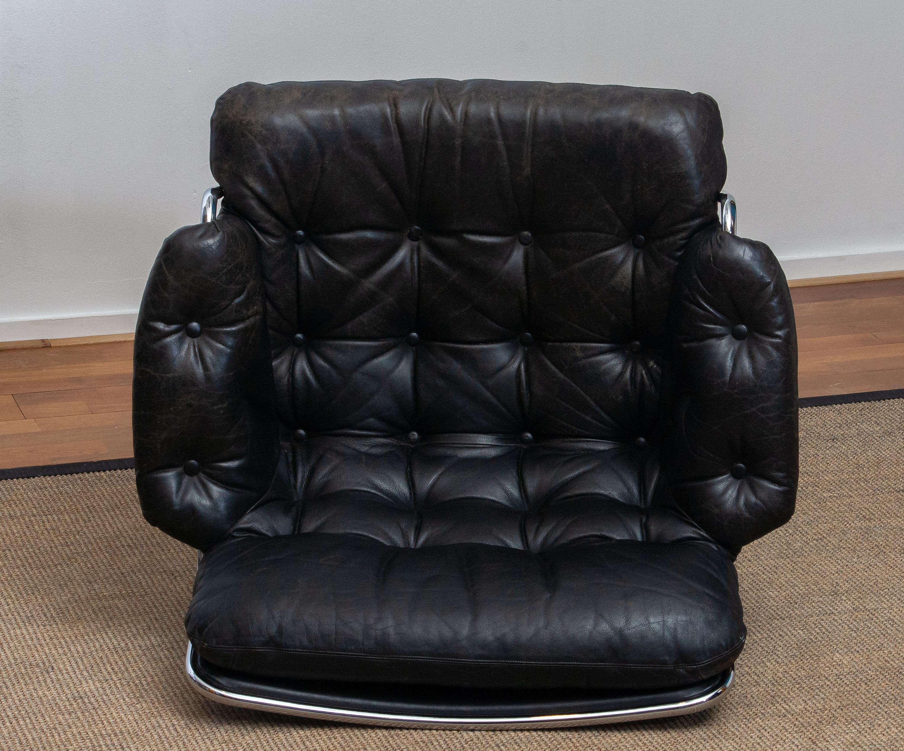 1960s, Eva Lounge Chairs in Chrome and Aged Black Leather by Lindlöfs Möbler 3