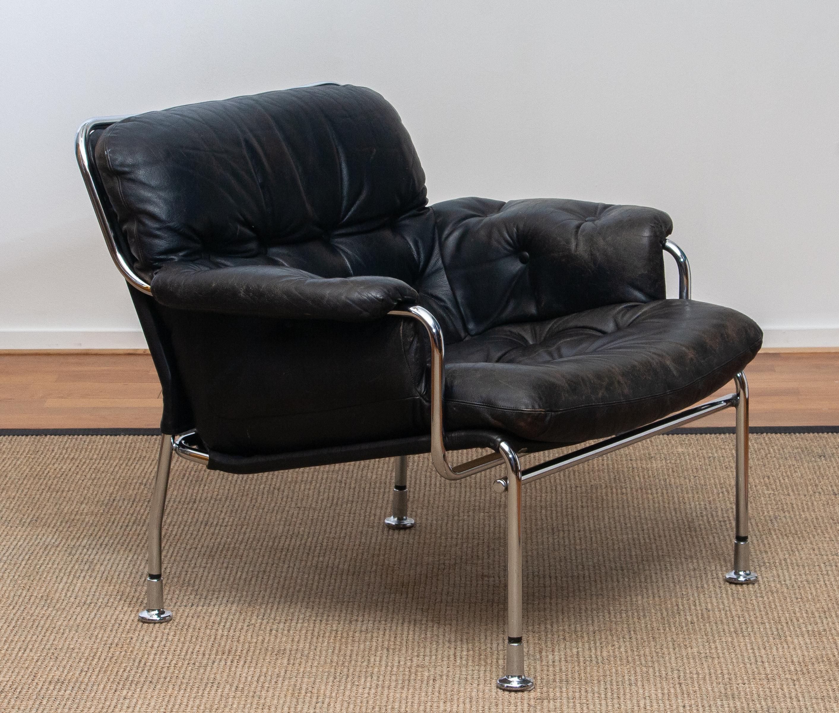1960s, Eva Lounge Chairs in Chrome and Aged Black Leather by Lindlöfs Möbler 1 2
