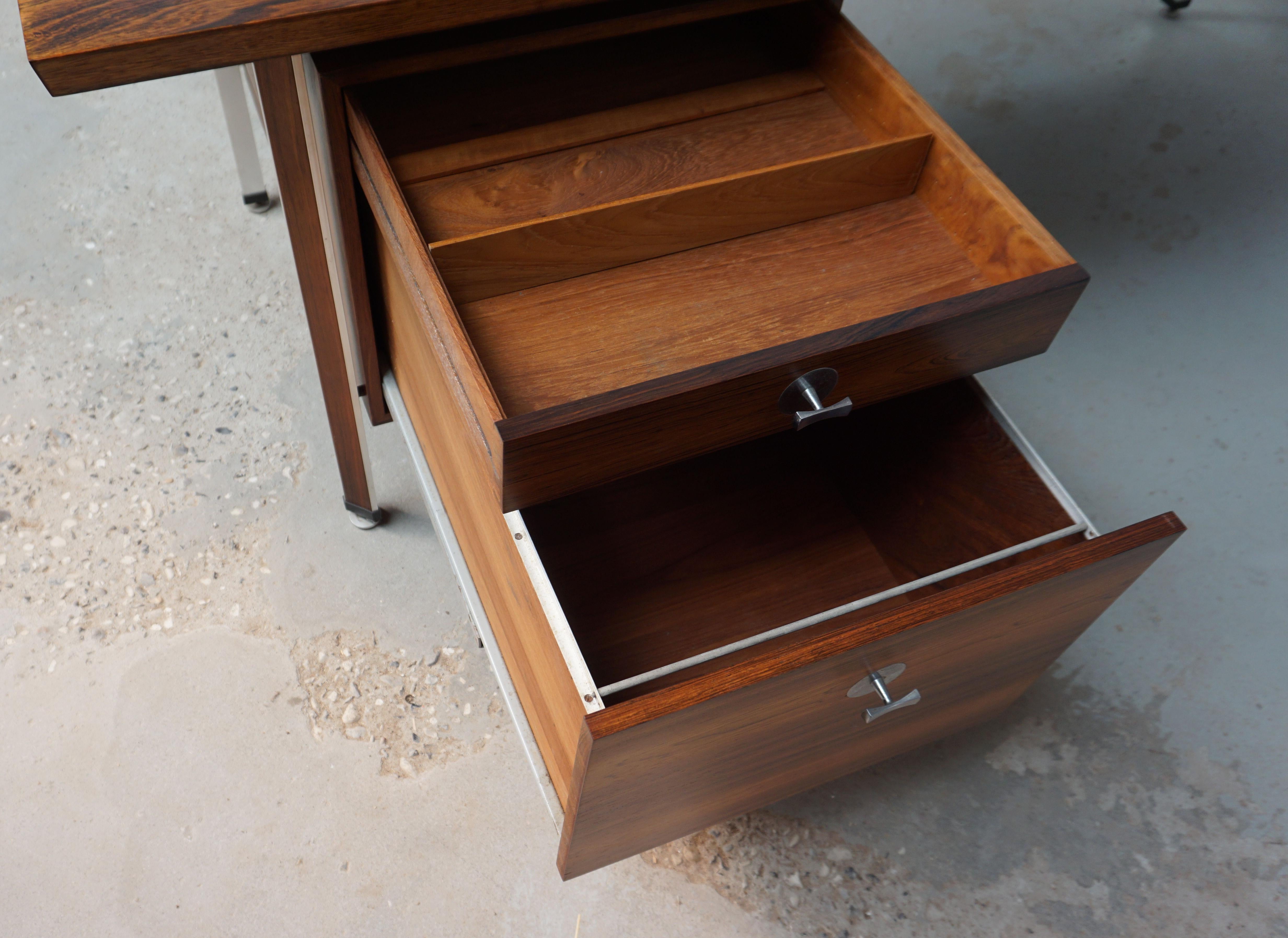 1960s Excecutive Brazilian Rosewood Desk by Finn Juhl in Excellent Condition in vendita 8