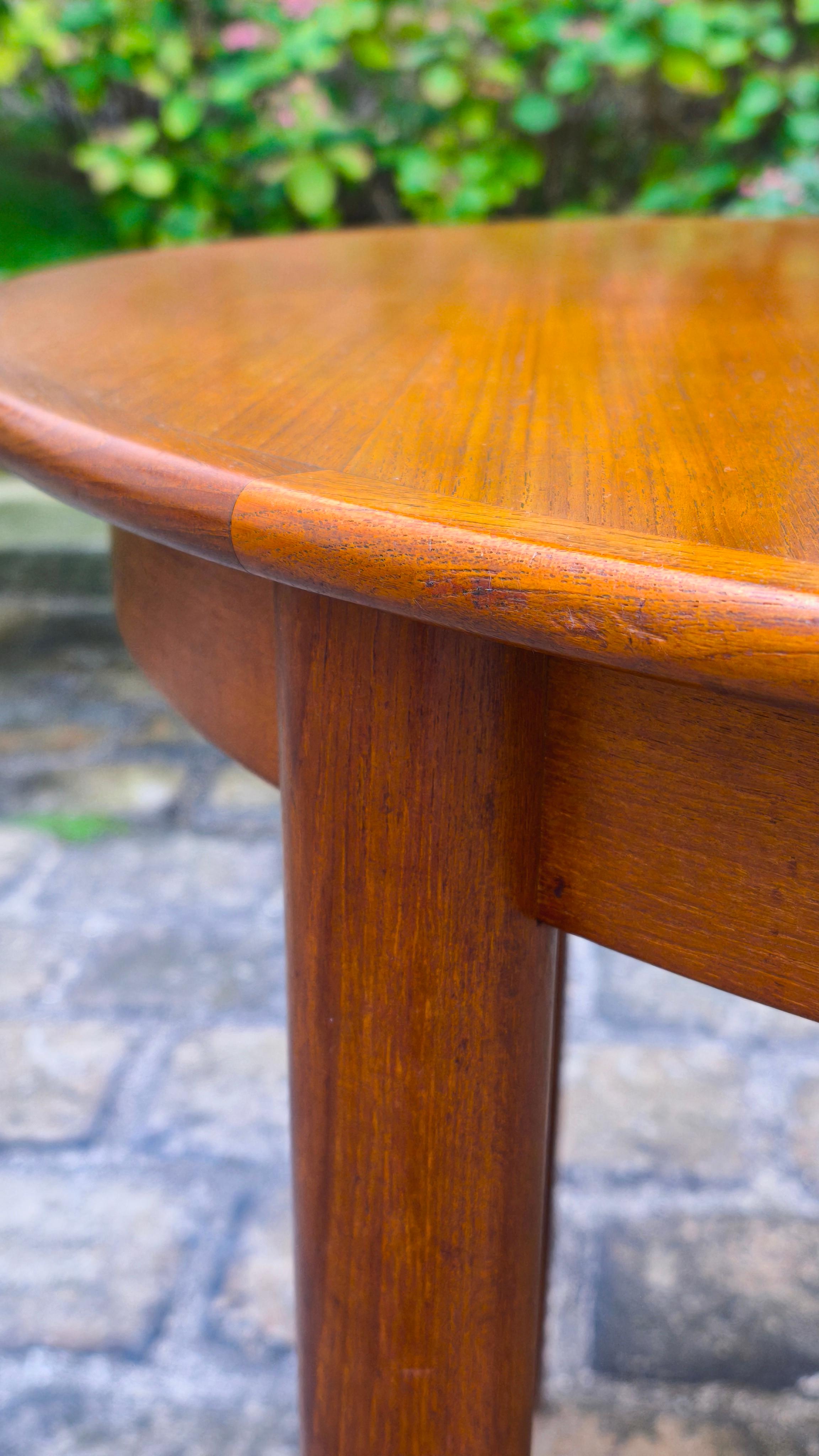 Danese Tavolo da pranzo allungabile in teak degli anni '60, 2 foglie, design danese Johannes Andersen in vendita