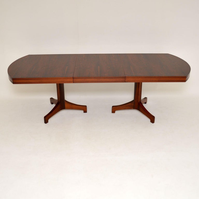1960s Extending Dining Table by Robert Heritage In Good Condition For Sale In London, GB