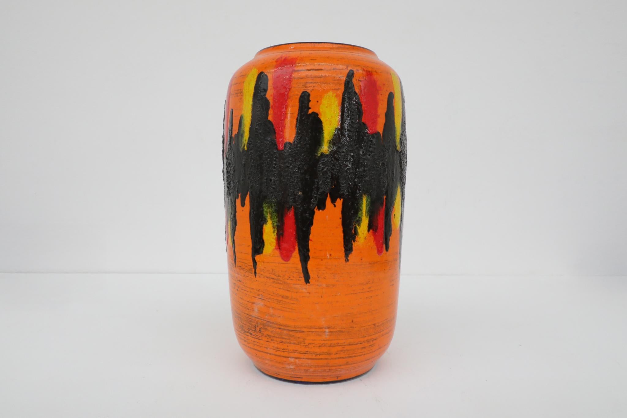 Vaso extra large in ceramica con smalto arancione della Germania occidentale di Scheurich del 1960 in vendita 2