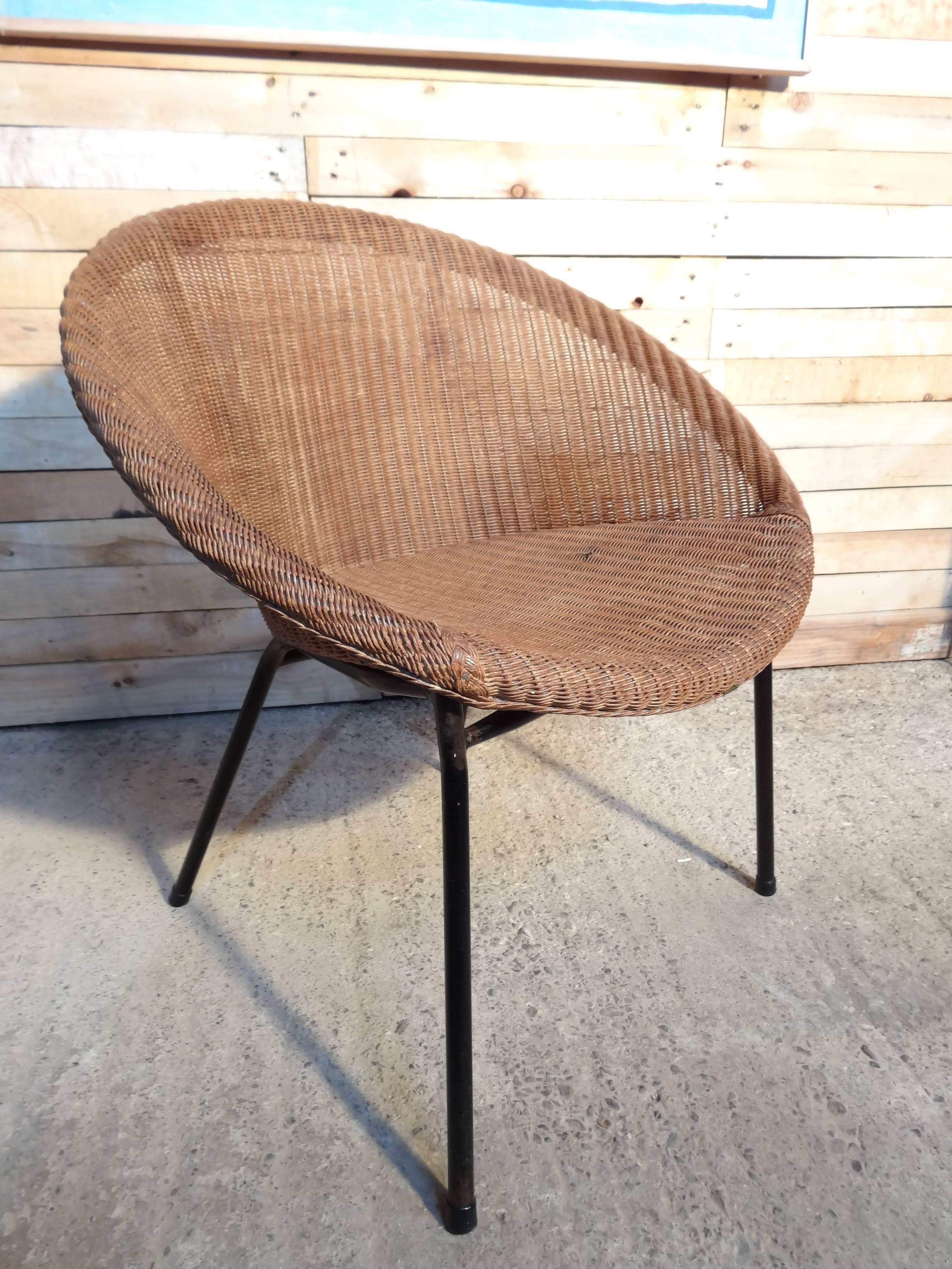 20th Century 1960s Extremely Sought After Lloyds Loom Metal Wicker Rattan Set of Chairs For Sale
