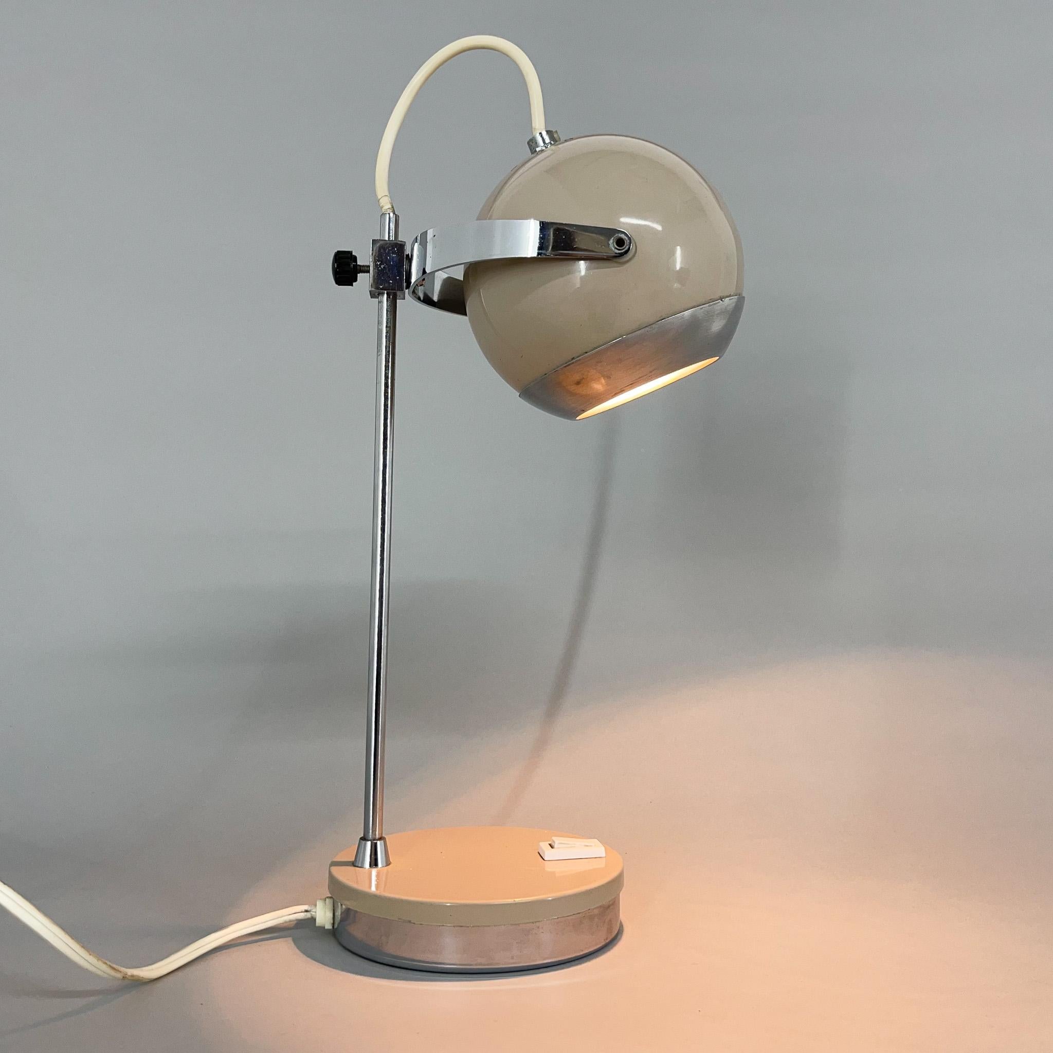 1960's Eyeball Table Lamp, Italy For Sale 1