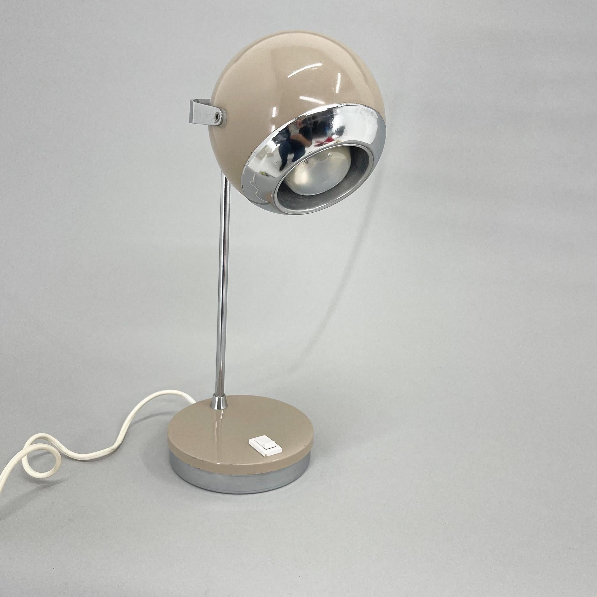 1960's Eyeball Table Lamp, Italy For Sale 2