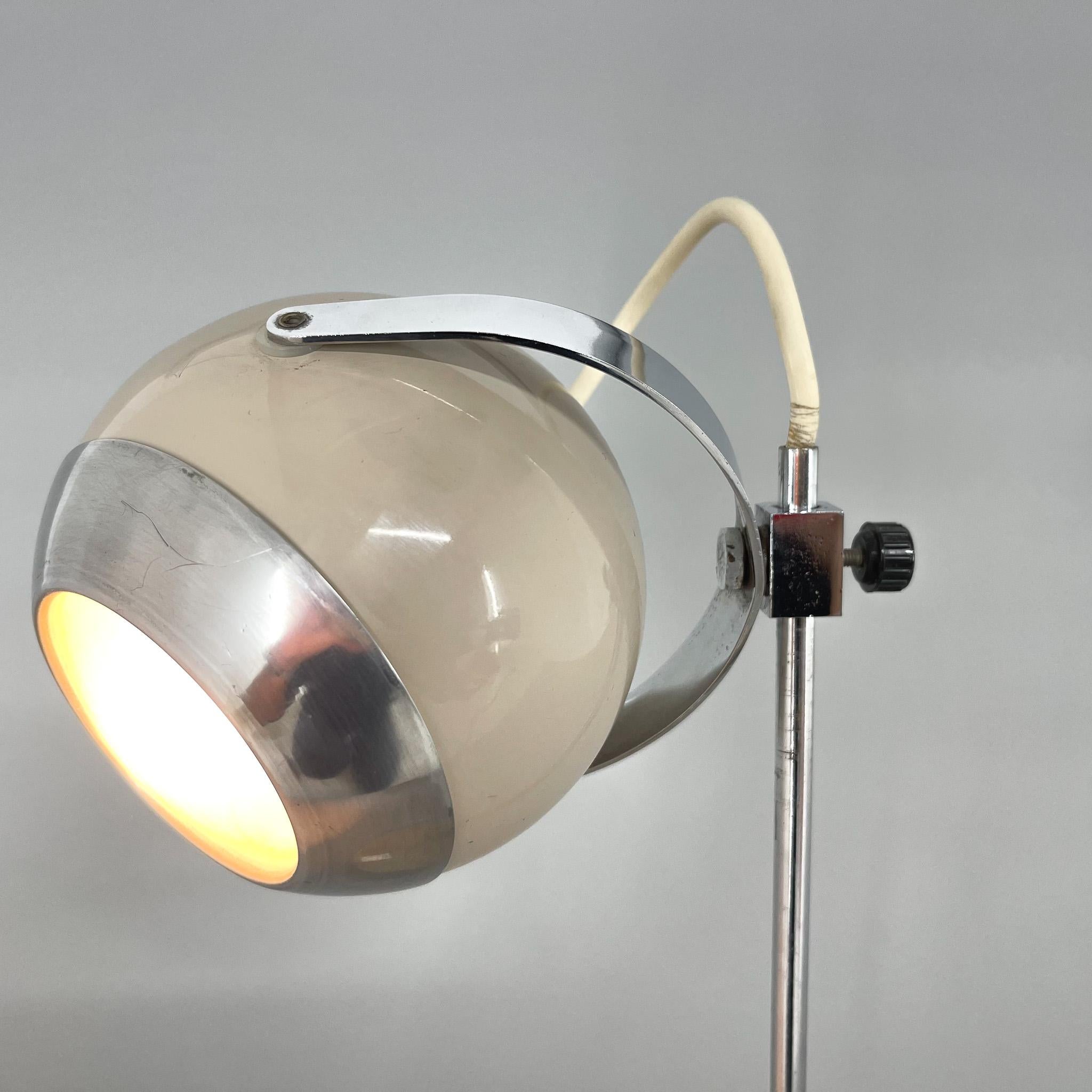 1960's Eyeball Tischlampe, Italien im Zustand „Gut“ im Angebot in Praha, CZ