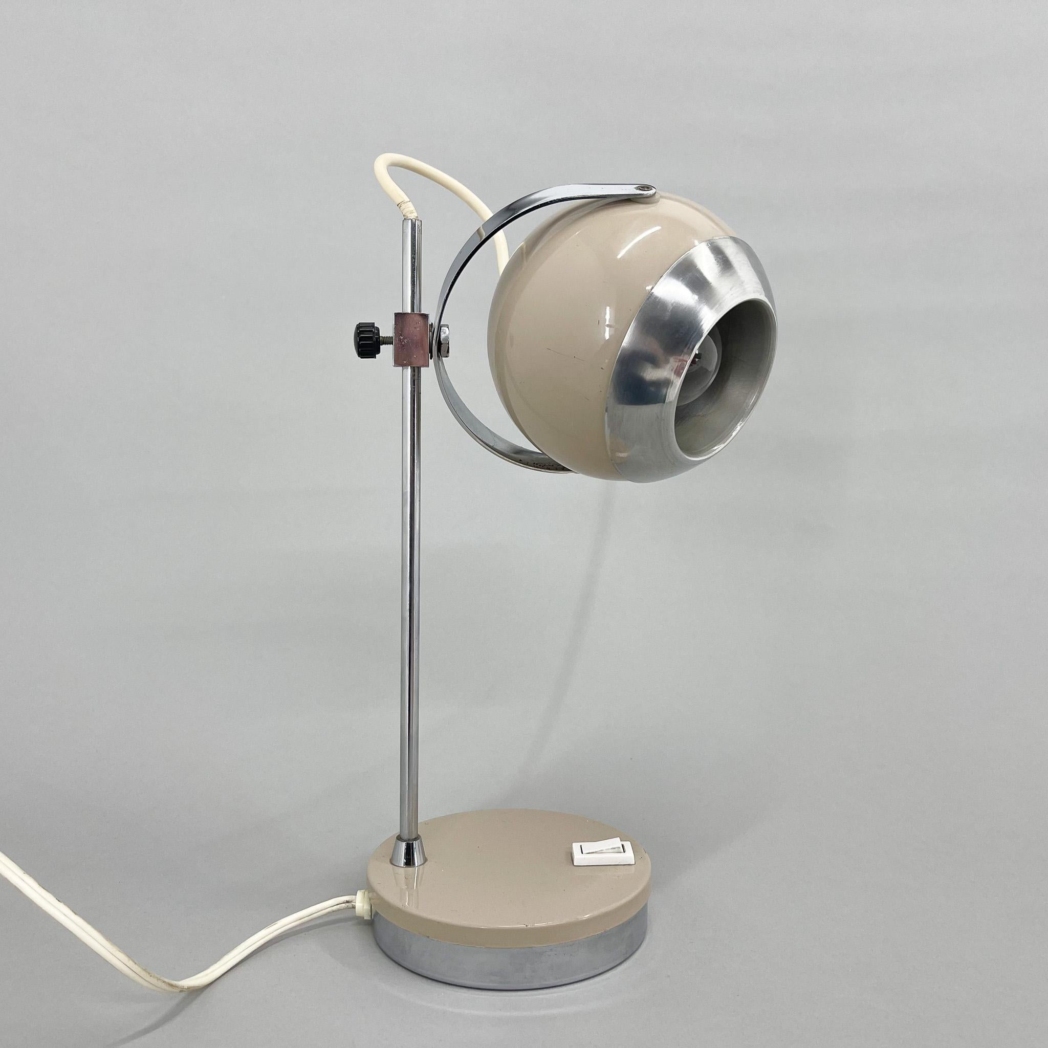 1960's Eyeball Table Lamp, Italy In Good Condition For Sale In Praha, CZ
