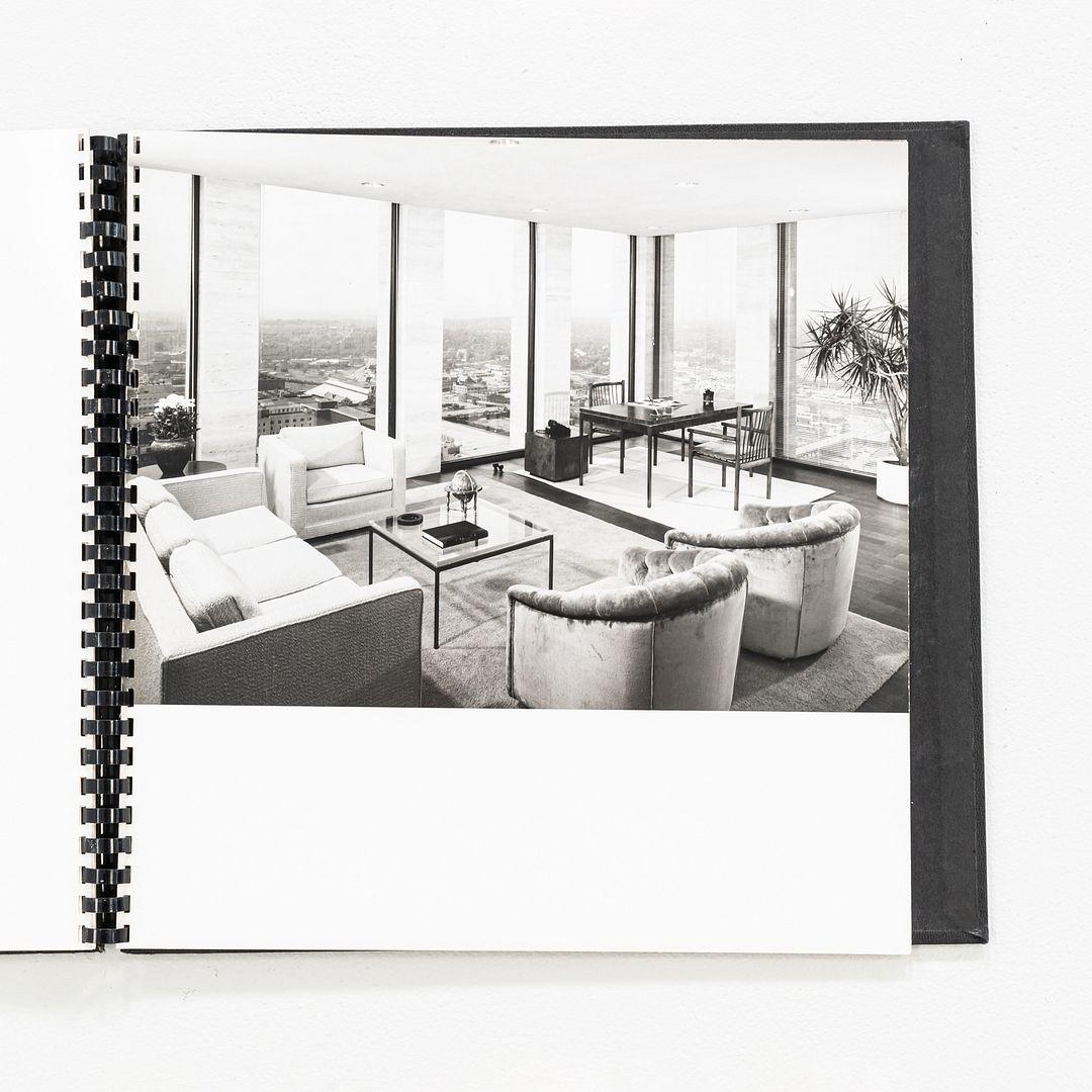 Photographie Ezra Stoller des années 1960 de Skidmore, Owings & Merrill National Life Center en vente 3