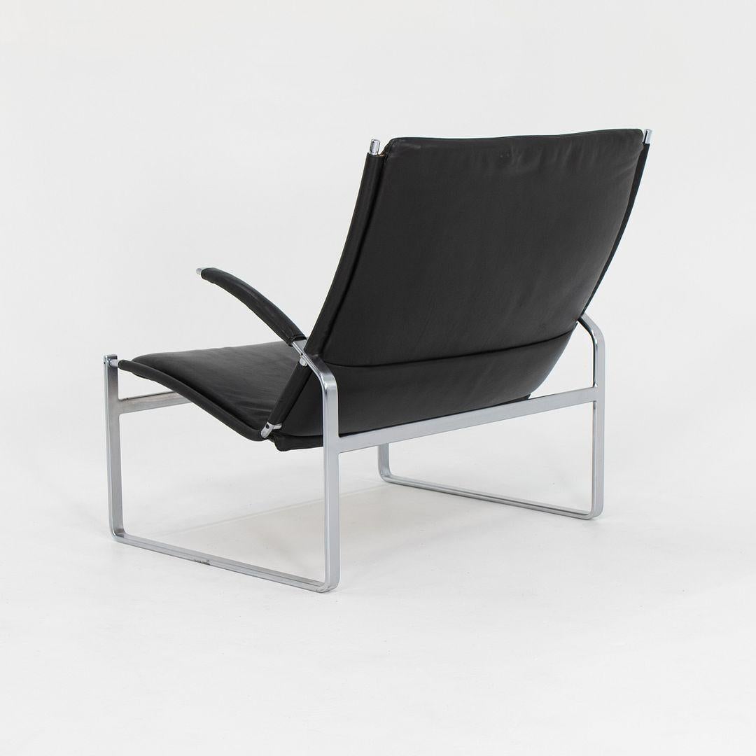 Nous présentons cette rare chaise longue et ottomane FK 81 et FK 81H, conçue par Preben Fabricius et Jørgen Kastholm, produite par Alfred Kill International vers le milieu des années 1960. Il s'agit de pièces de design exceptionnellement rares.