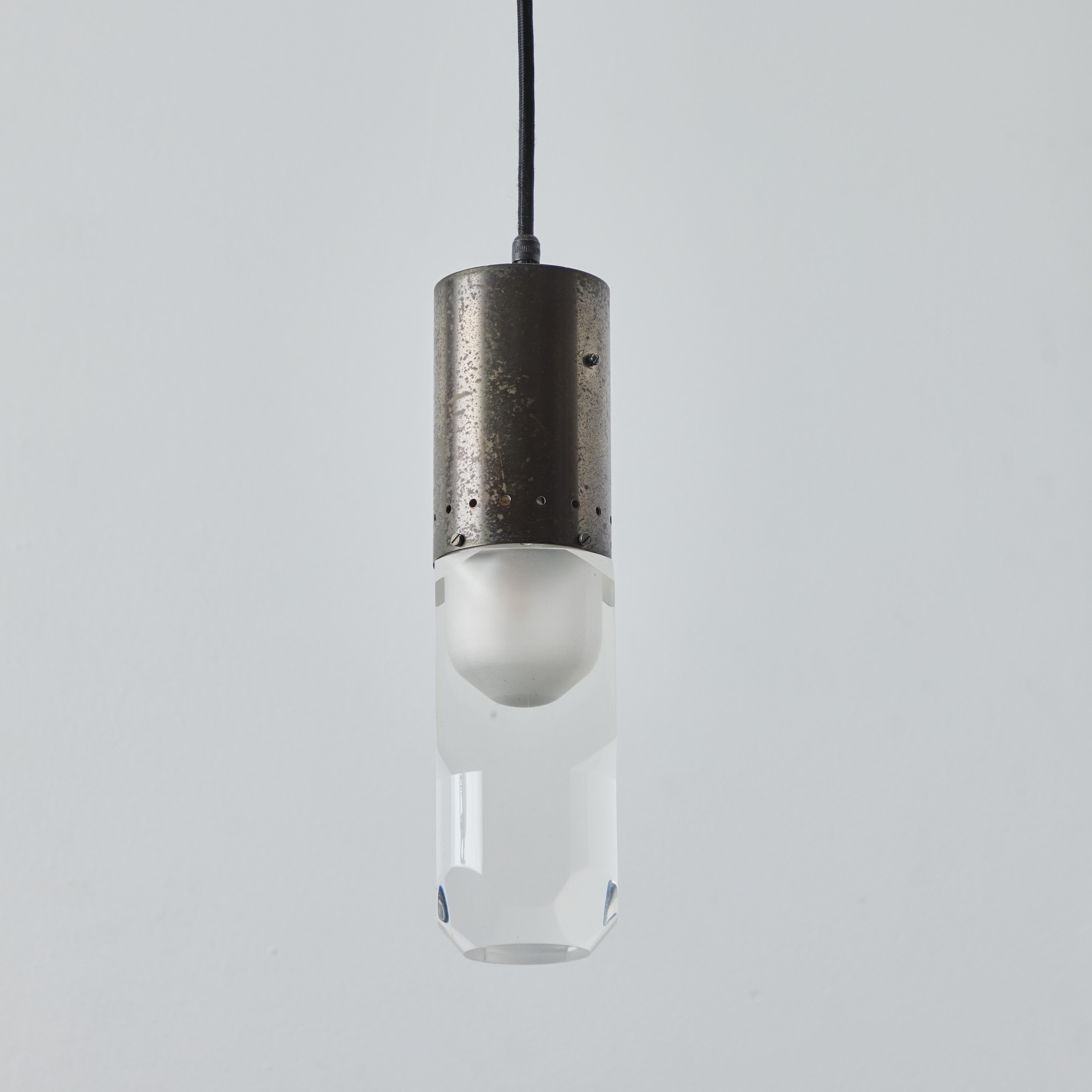 1960s Faceted Diffuser Pendant Lamp Attributed to Stilnovo For Sale 2