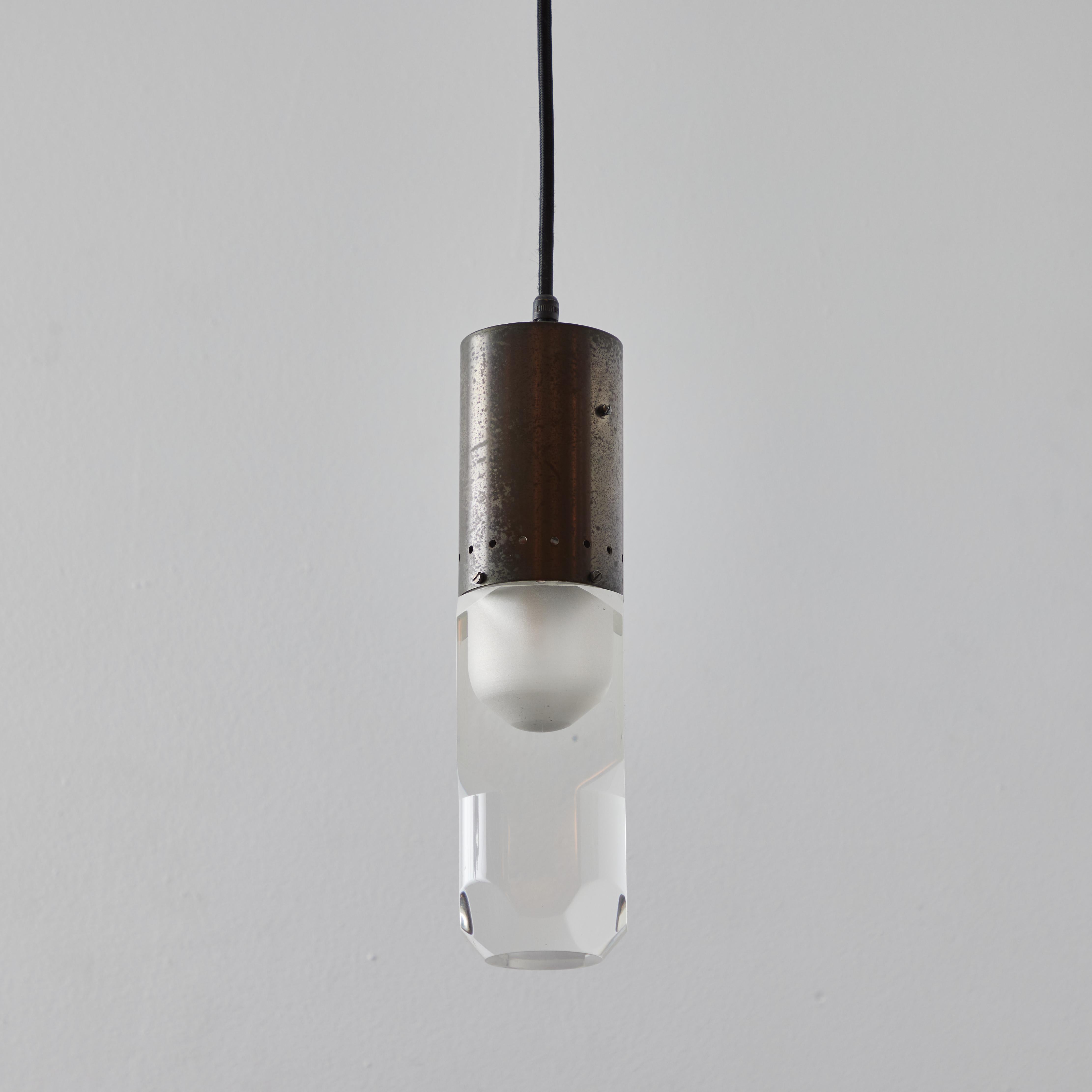 Italian 1960s Faceted Diffuser Pendant Lamp Attributed to Stilnovo For Sale