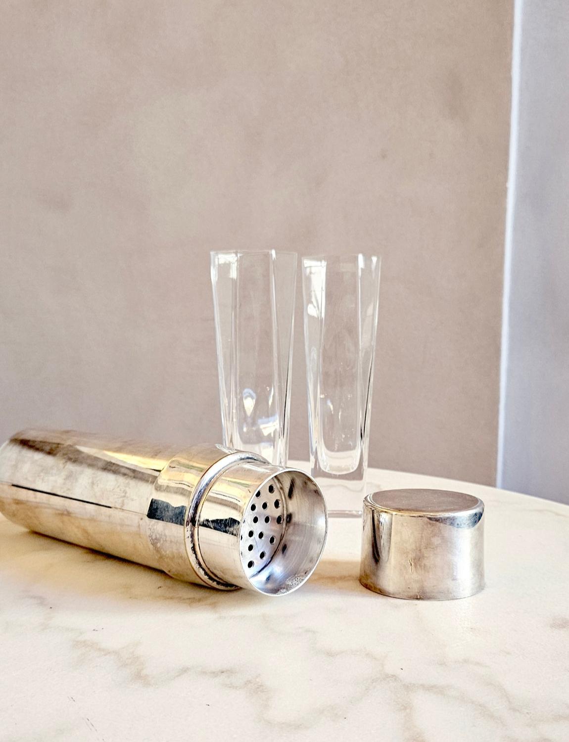 Italian 1960s FAOAL Silver Handmade Cocktail Shaker For Sale