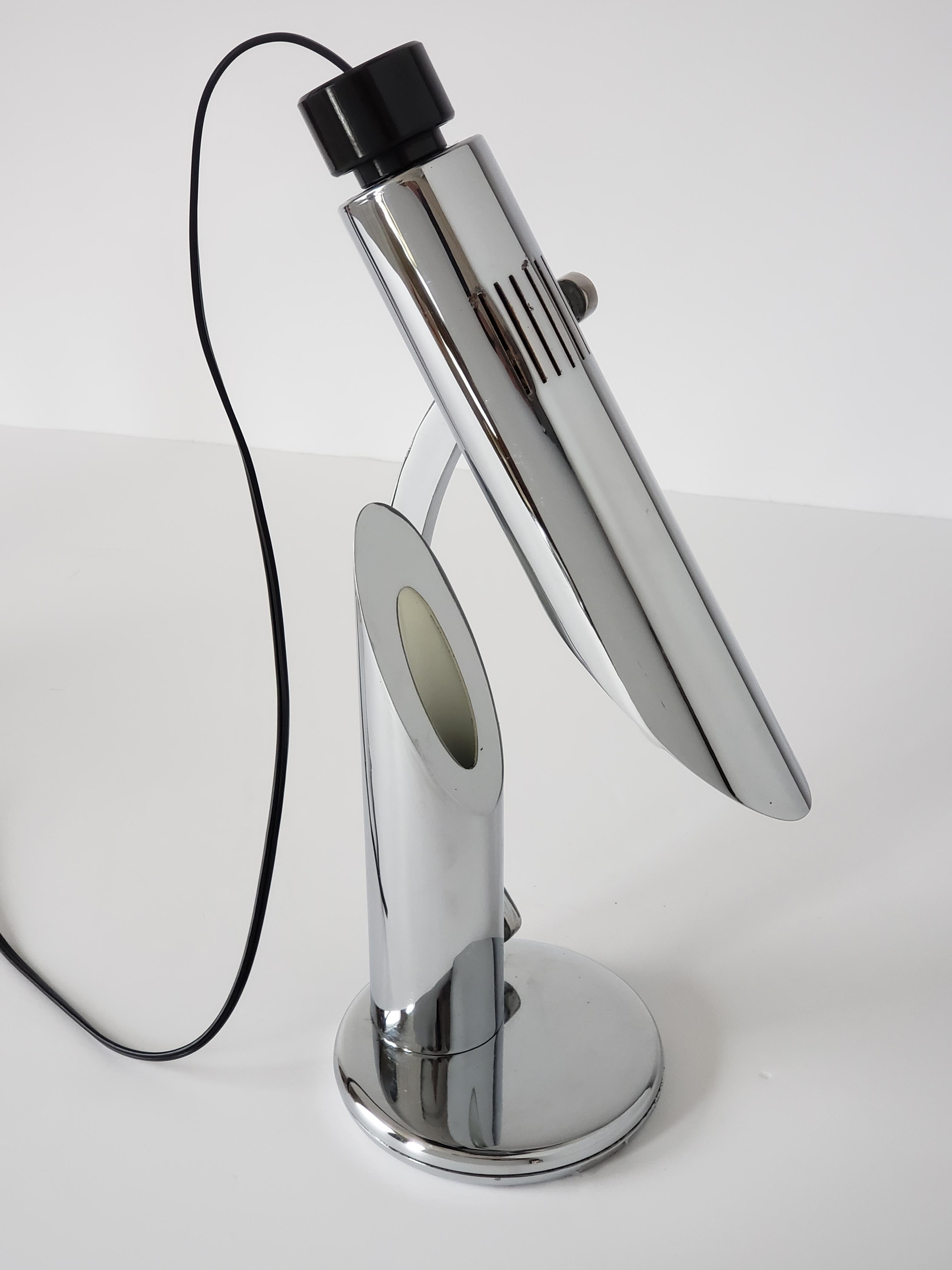 1960s Fase 'Tharsis' Chrome Table Lamp, Spain In Good Condition For Sale In St- Leonard, Quebec