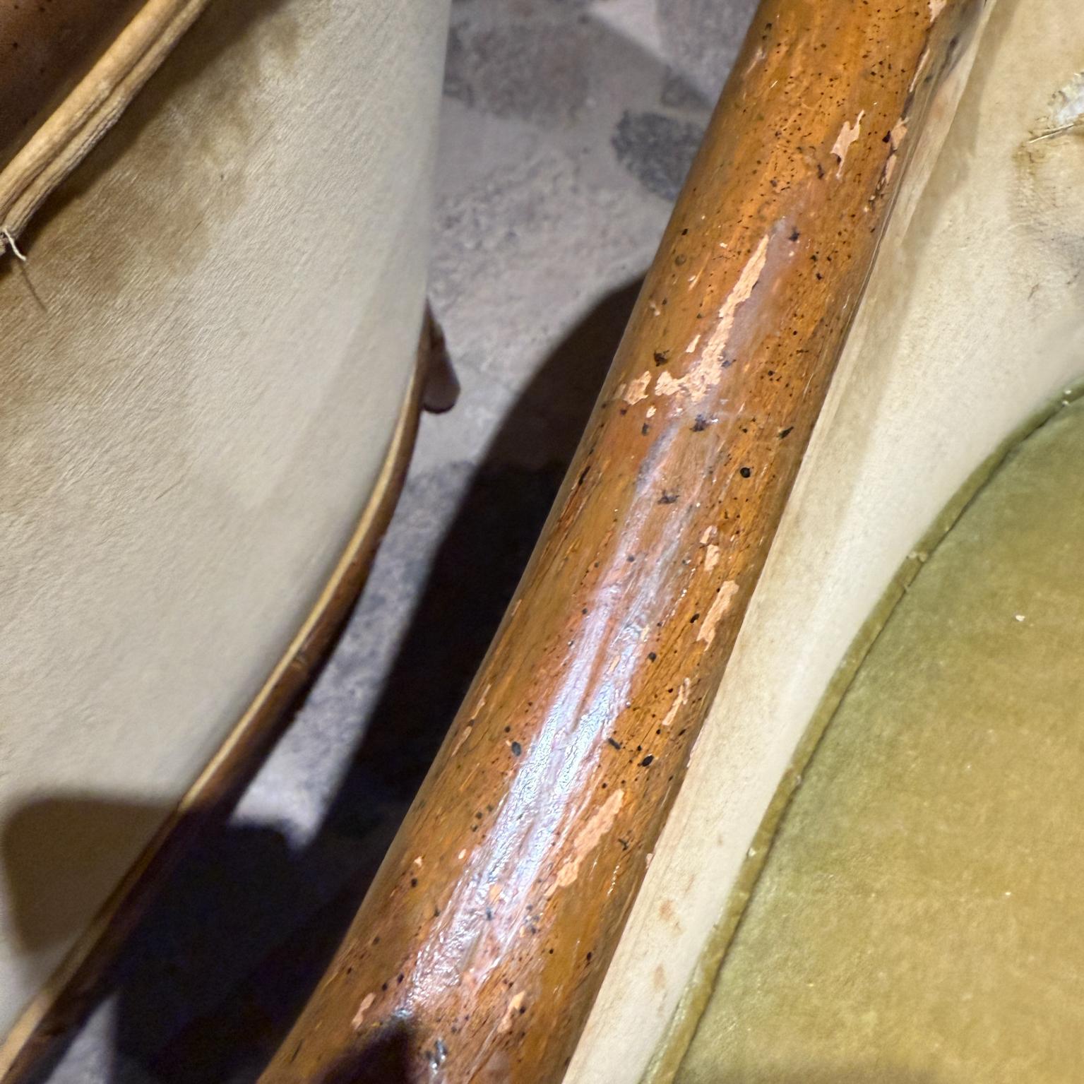 1960s Faux Bamboo Lounge Chairs Century Furniture Hickory NC en venta 6
