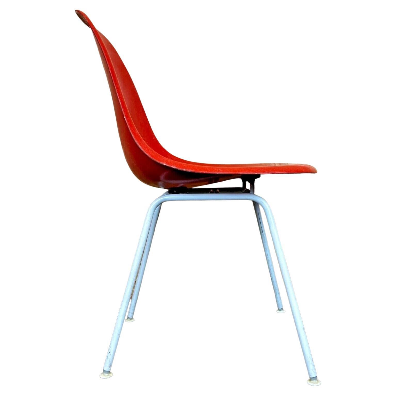 1960er Jahre Glasfaserstuhl DSX Charles & Ray Eames Herman Miller H-Fuß-Design im Angebot