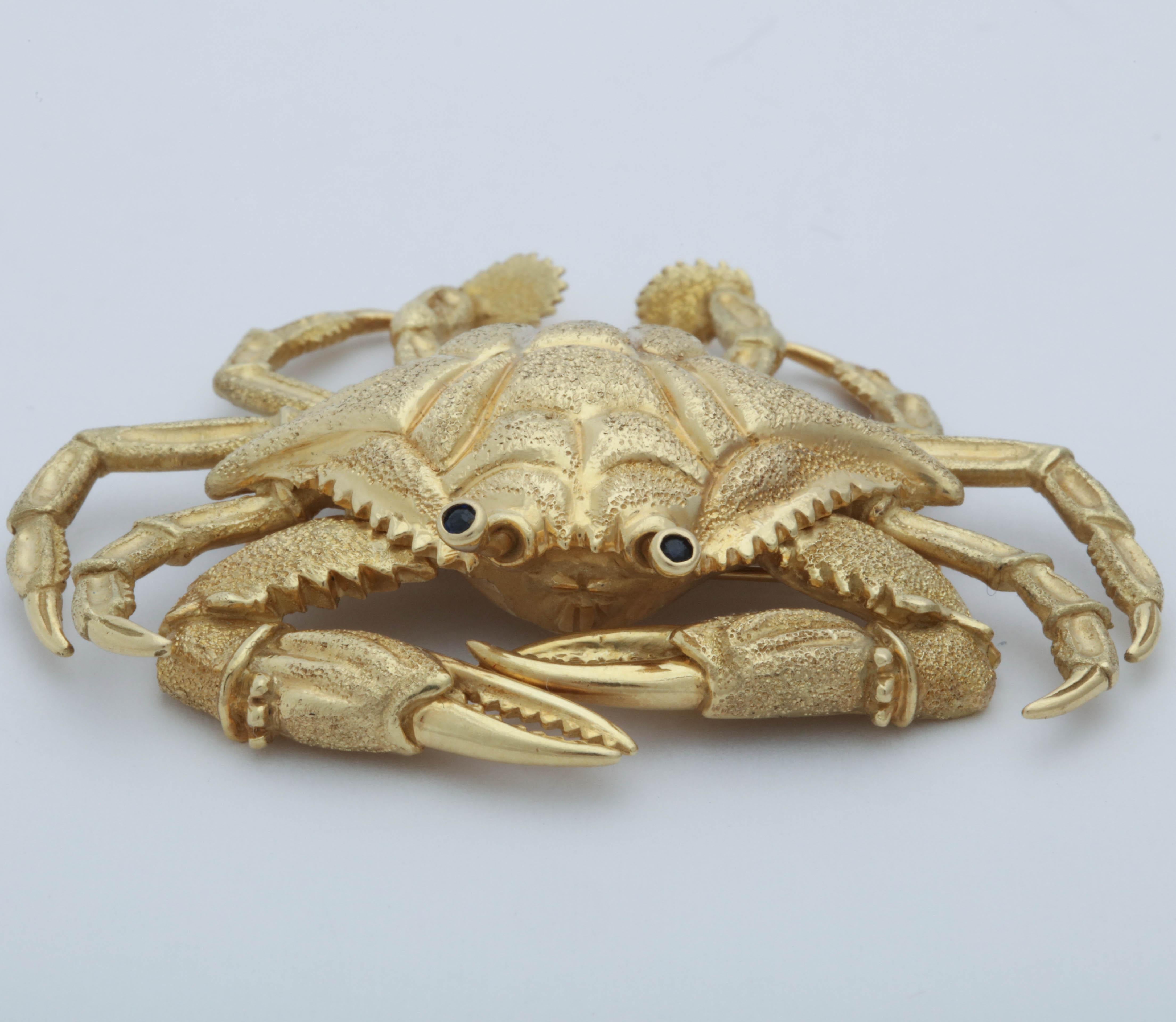 Women's or Men's 1960s Figural Crab Brooch with Textured Gold and Sapphire Eyes