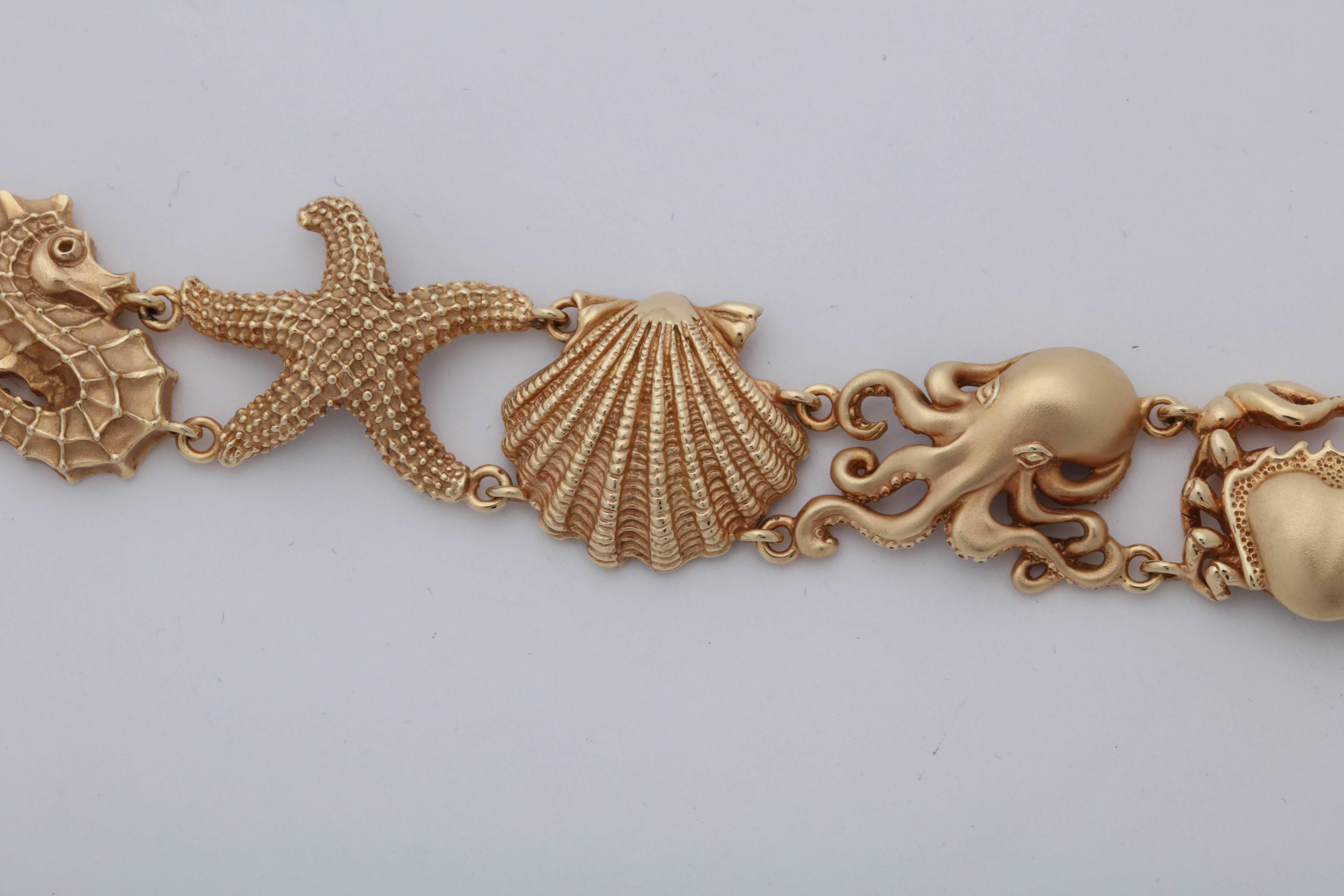 1960s Figural Sea Shell, Octopus, Starfish, Crab and Seahorse Gold Link Bracelet 2