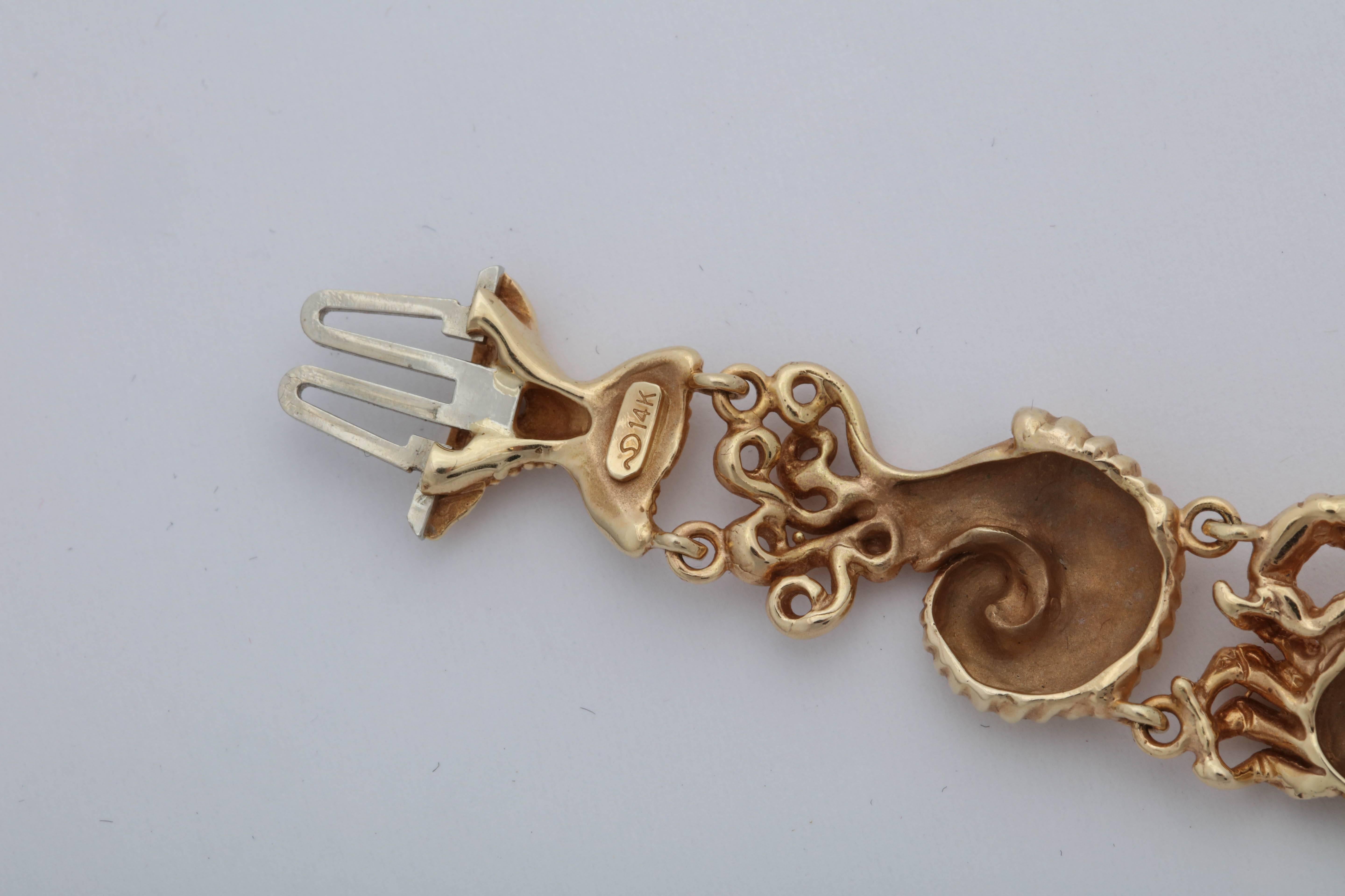 1960s Figural Sea Shell, Octopus, Starfish, Crab and Seahorse Gold Link Bracelet 4