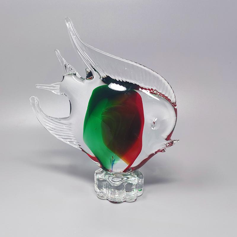 Sculpture de poisson en verre de Murano datant des années 1960. L'article est en excellent état. Fabriquées en Italie.
Dimension :
7,48 w x 2,75 D x 9,05 H pouces
L 19 cm x P 7 cm x cm 23 H
