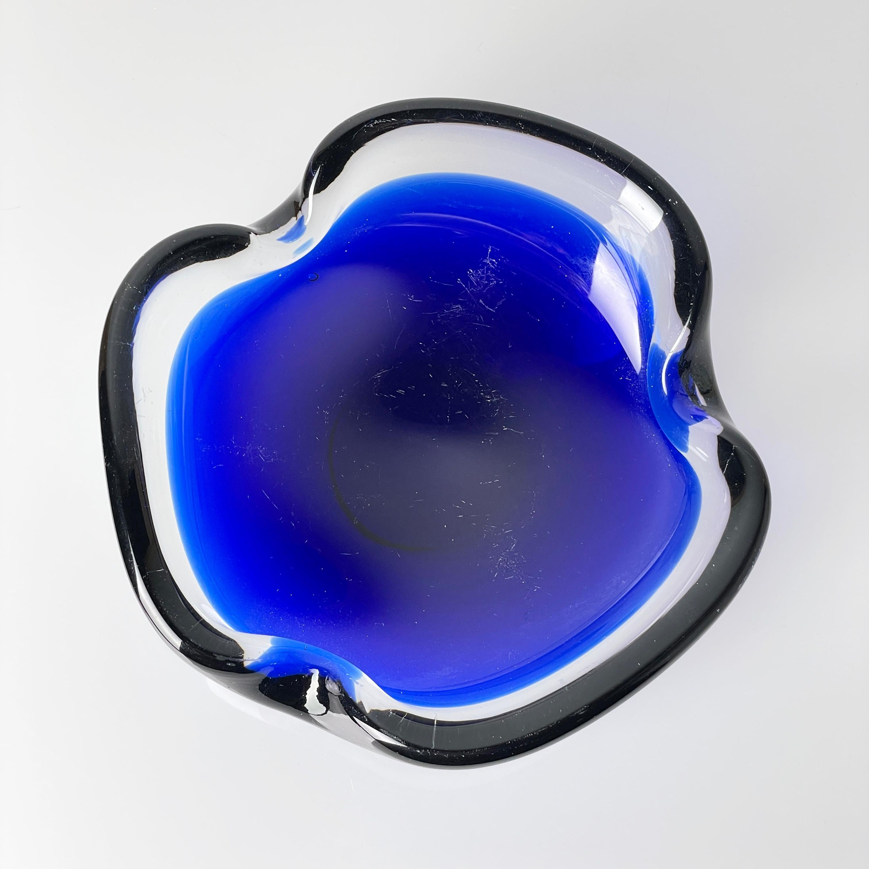 Posacenere Flavio Poli degli anni '60 in vetro di Murano Glass Sommerso in vendita 5