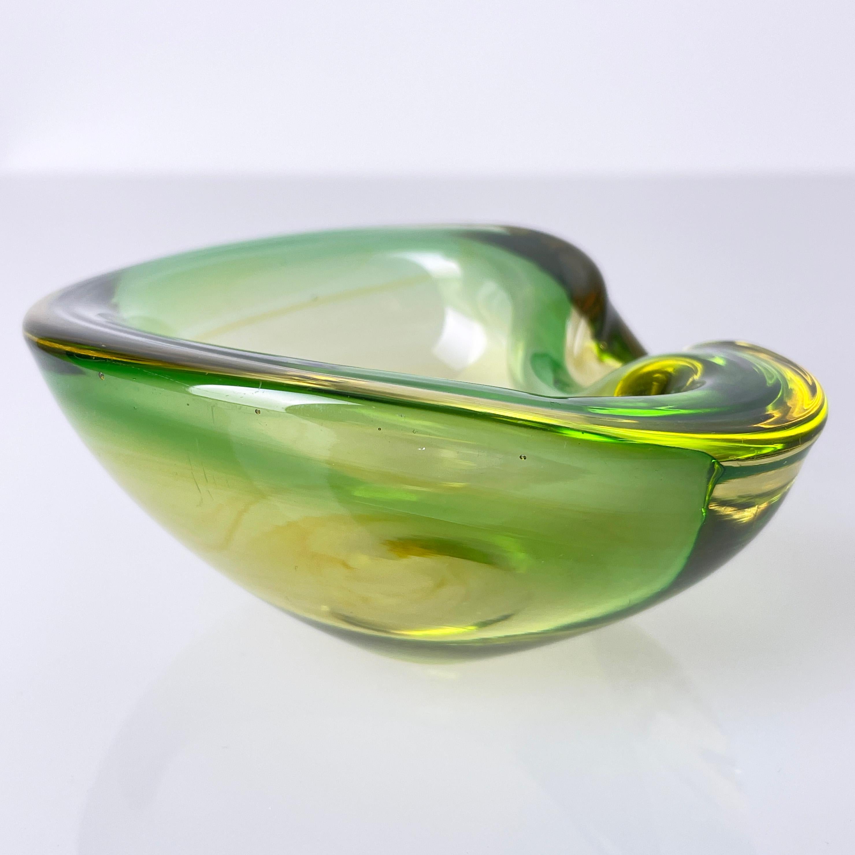 1960er Flavio Poli Aschenbecher aus Murano Glass Sommerso im Angebot 5