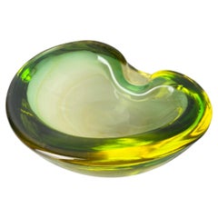 1960's Flavio Poli ashtray in Murano Sommerso Glass