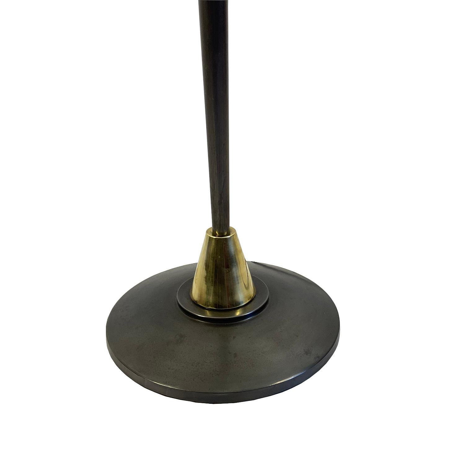 Ferronnerie Lampadaire des années 1960 Attribué à Genet et Michon avec six branches d'éclairage en laiton. en vente