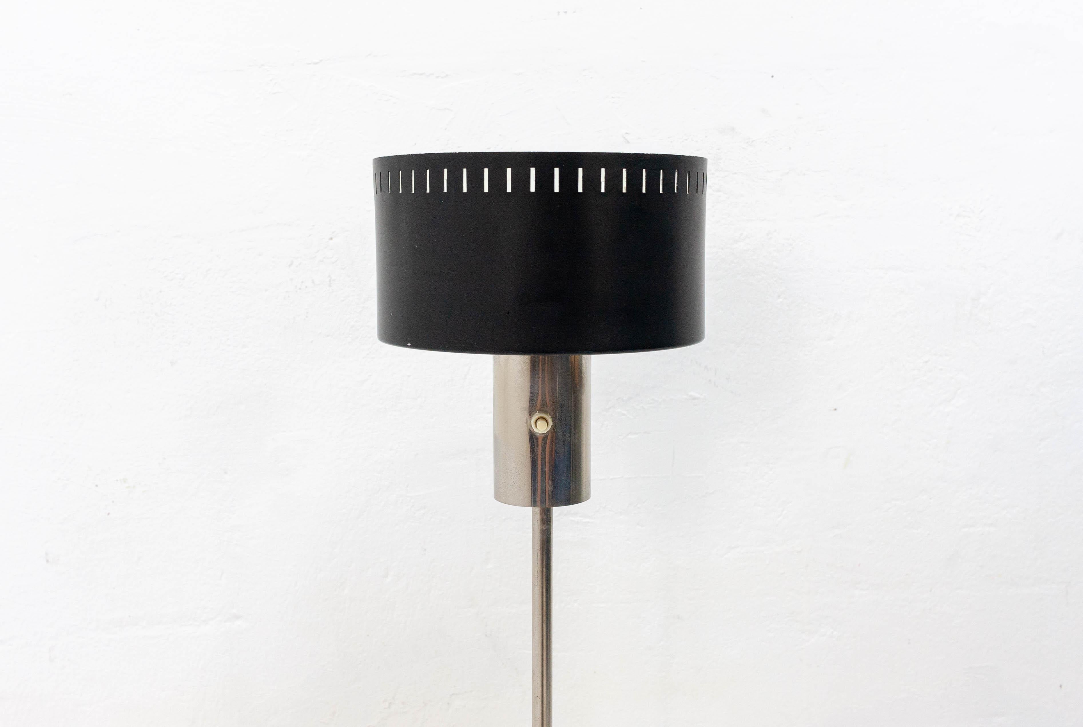 European 1960s Floor Lamp in the Style of Stilnovo