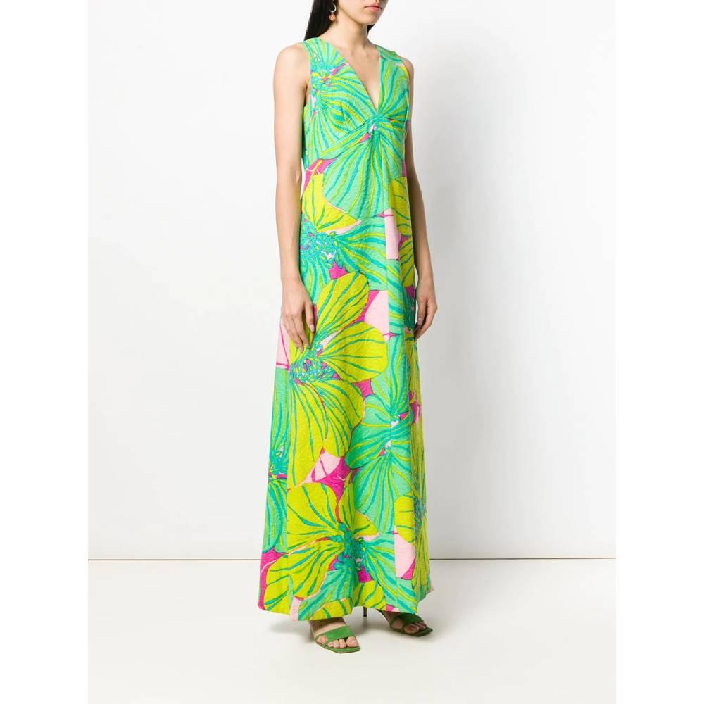 Long multicolored tailored jacquard fabric dress with floral pattern. V-neck model, sleeveless and slits along the length. Zip and hook closure on the back.
Years: 60s

Made in Italy

Size: 42 IT

Linear measures

Height: 147 cm
Bust: 46 cm