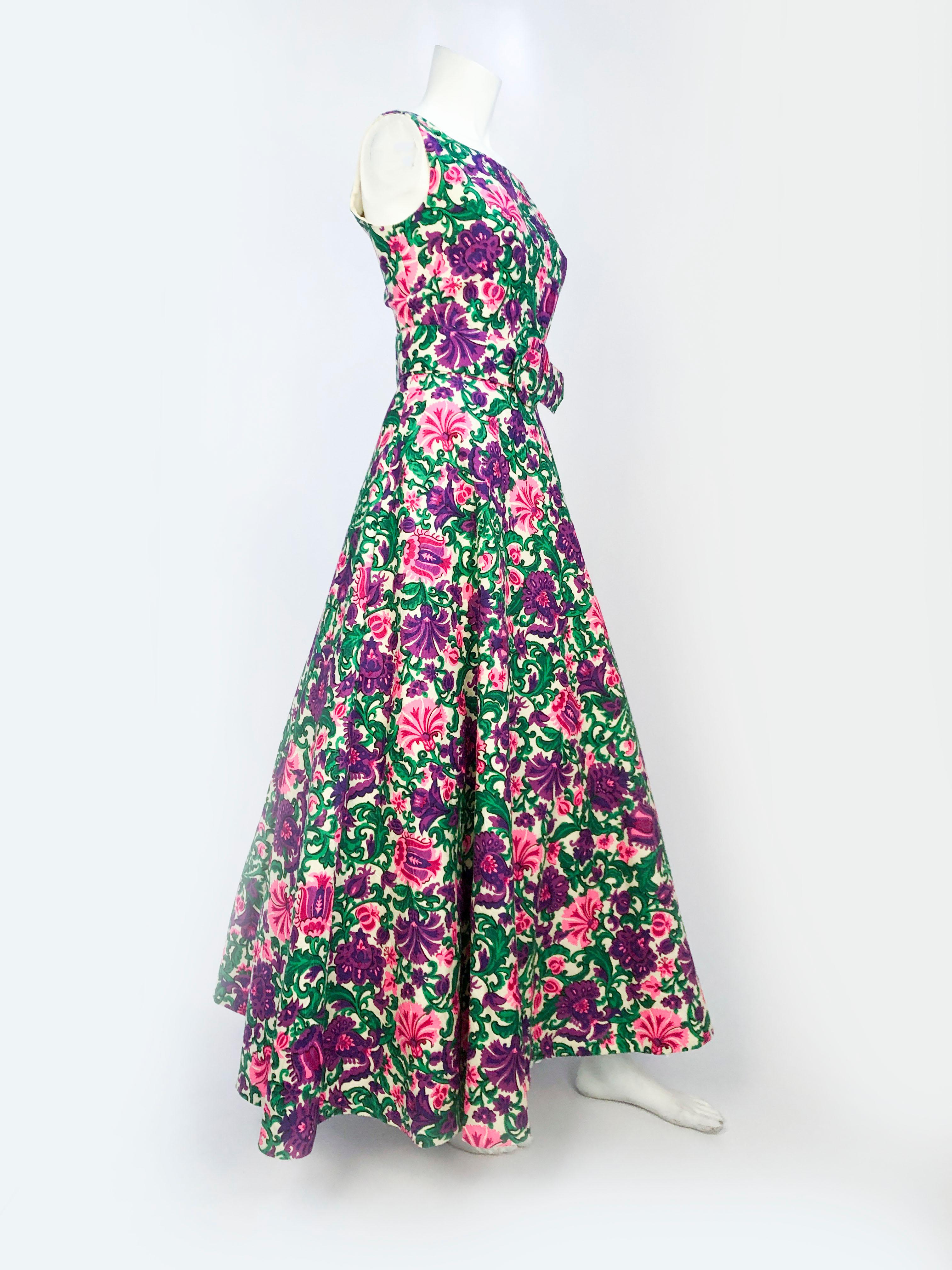 1960s Floral Printed Dress on Jacquard with Matching Belt  For Sale 1