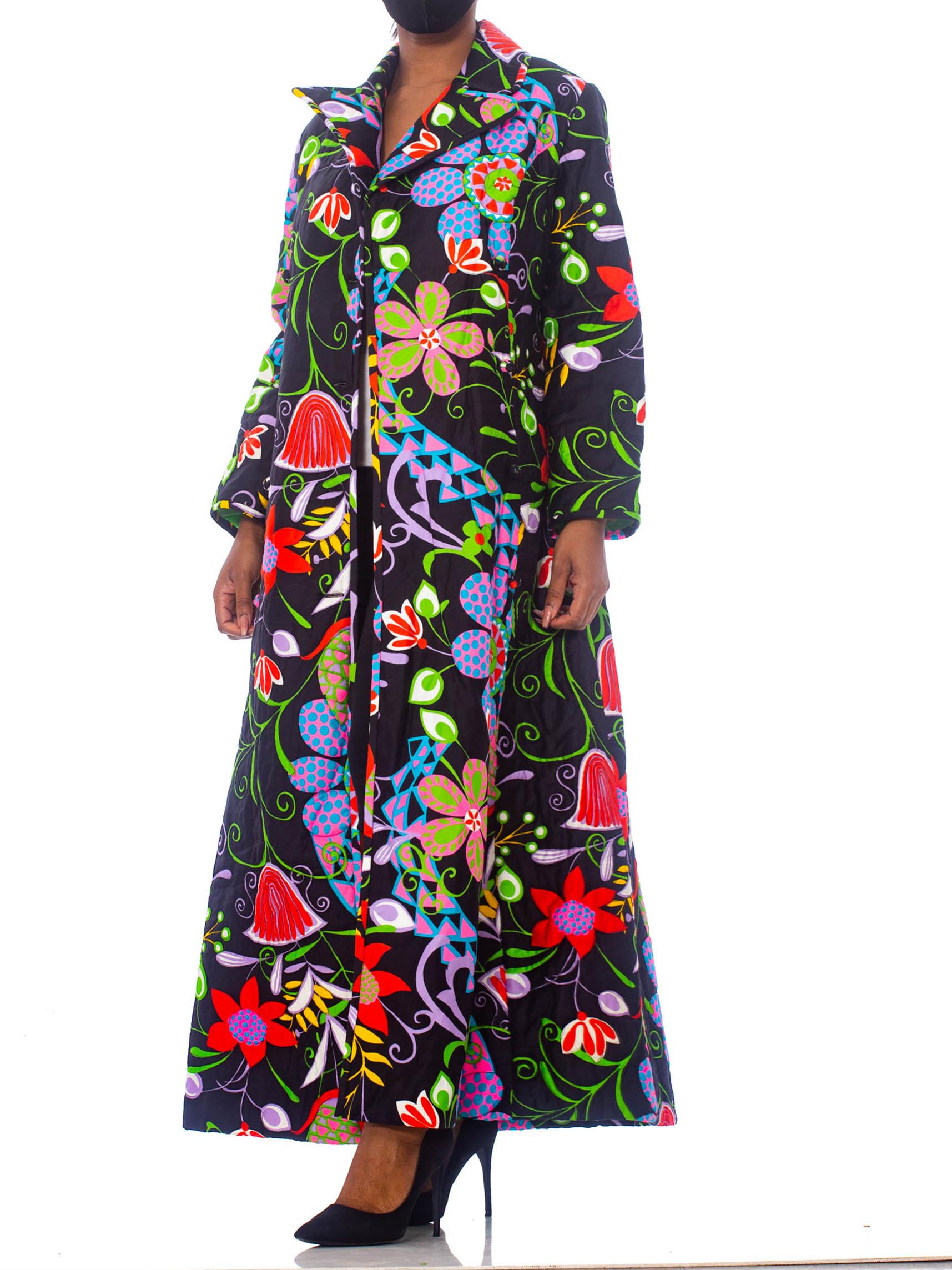 1960S Floral Psychedelic Cotton Sateen Maxi Duster Coat Montclair Style In Excellent Condition In New York, NY