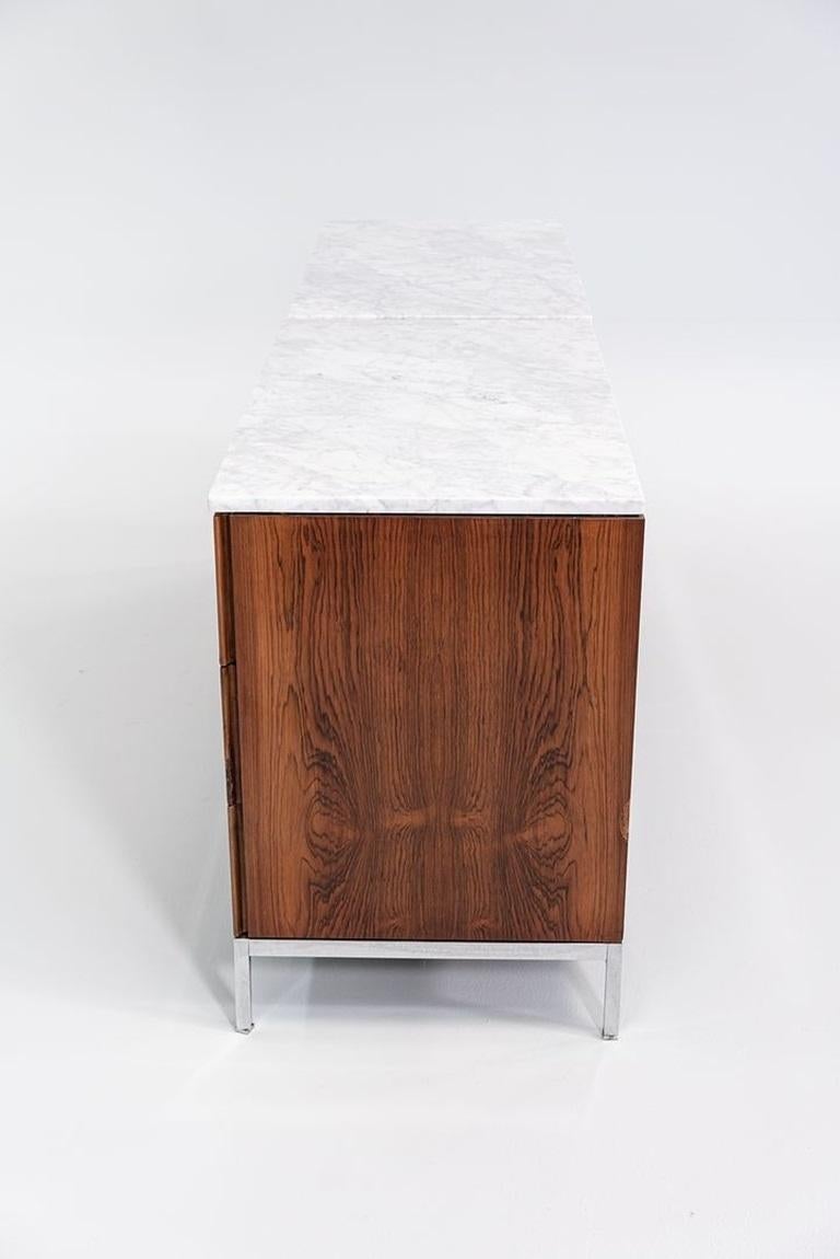 1960s Florence Knoll Brazilian Rosewood Double 6-Drawer Dresser w/ Marble Top For Sale 2