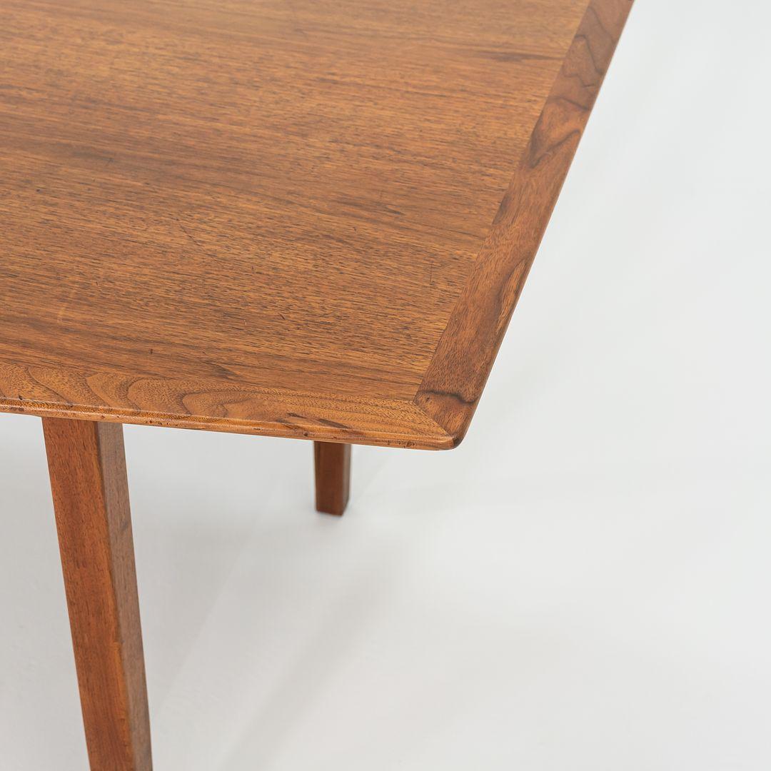 1960s Florence Knoll Table de conférence ou de salle à manger en noyer / acier 96 x 42 pouces Bon état - En vente à Philadelphia, PA