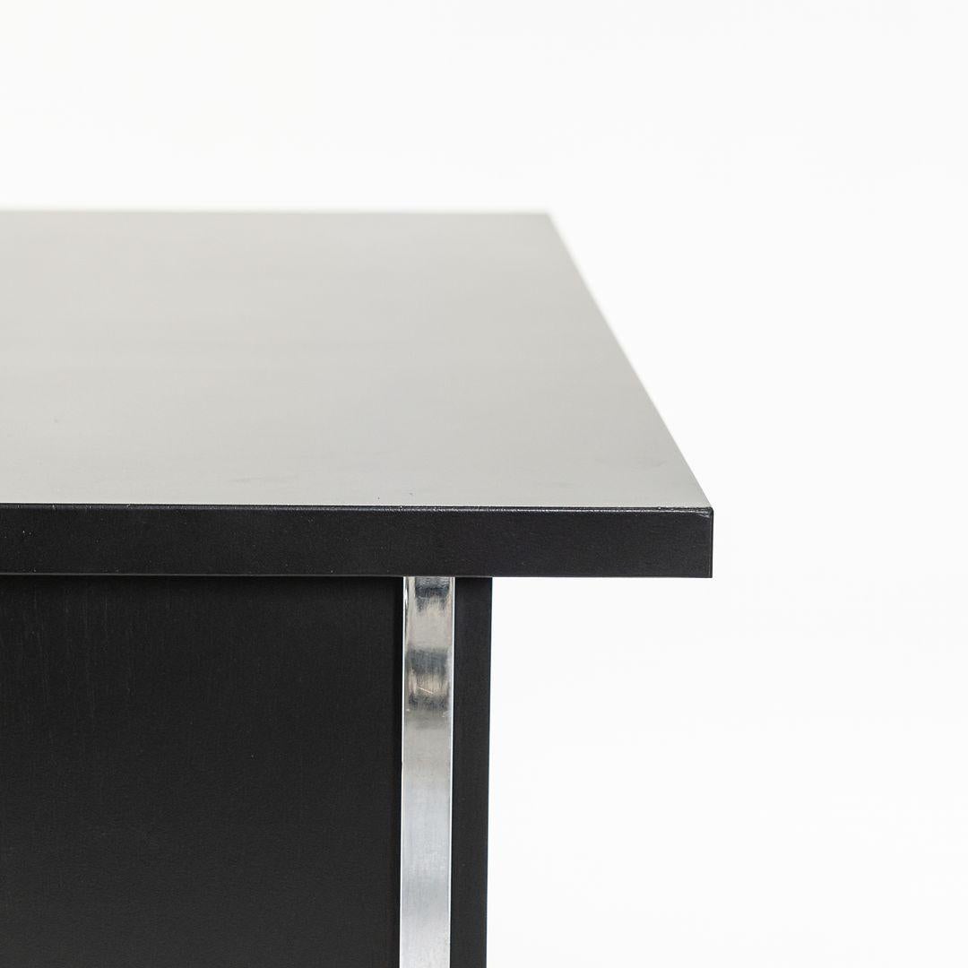 1960 Florence Knoll Scrivania direzionale a doppio piedistallo Chrome Wood completamente rifinita in vendita 2