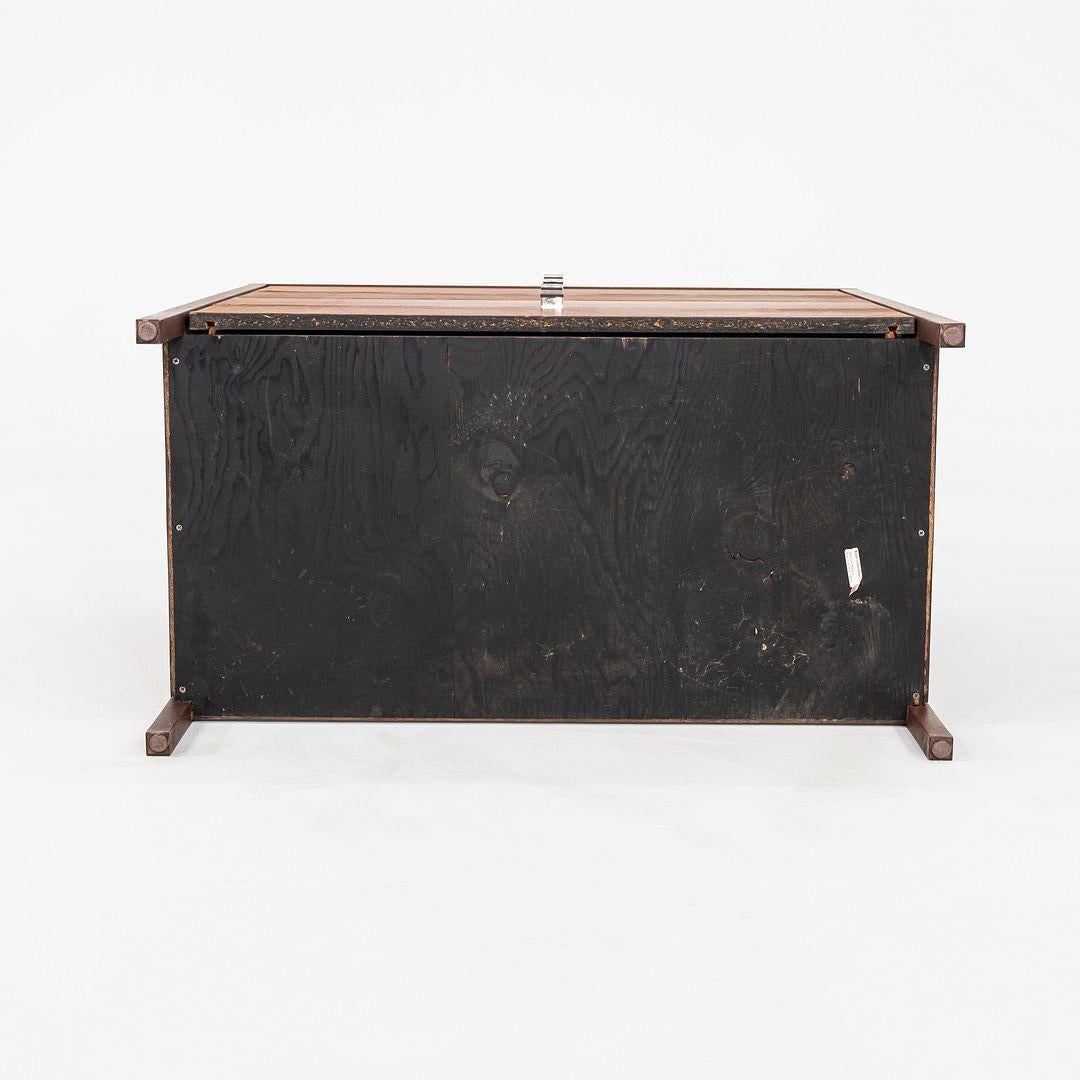 Florence Knoll, anni '60, mobile comò a quattro cassetti in noce con piano in laminato in vendita 2